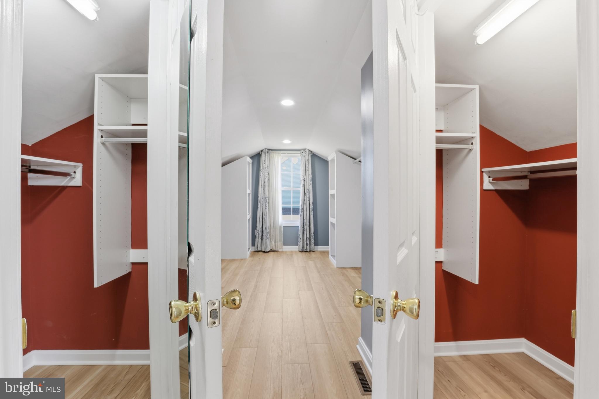 GRAND OAKS - Residential