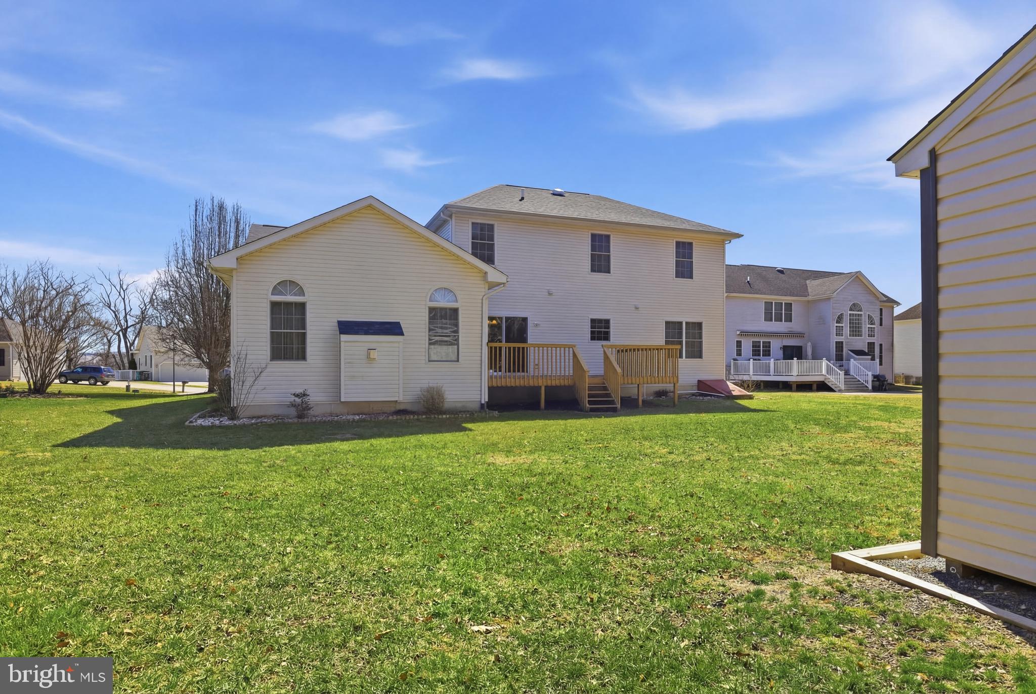 GRAND OAKS - Residential