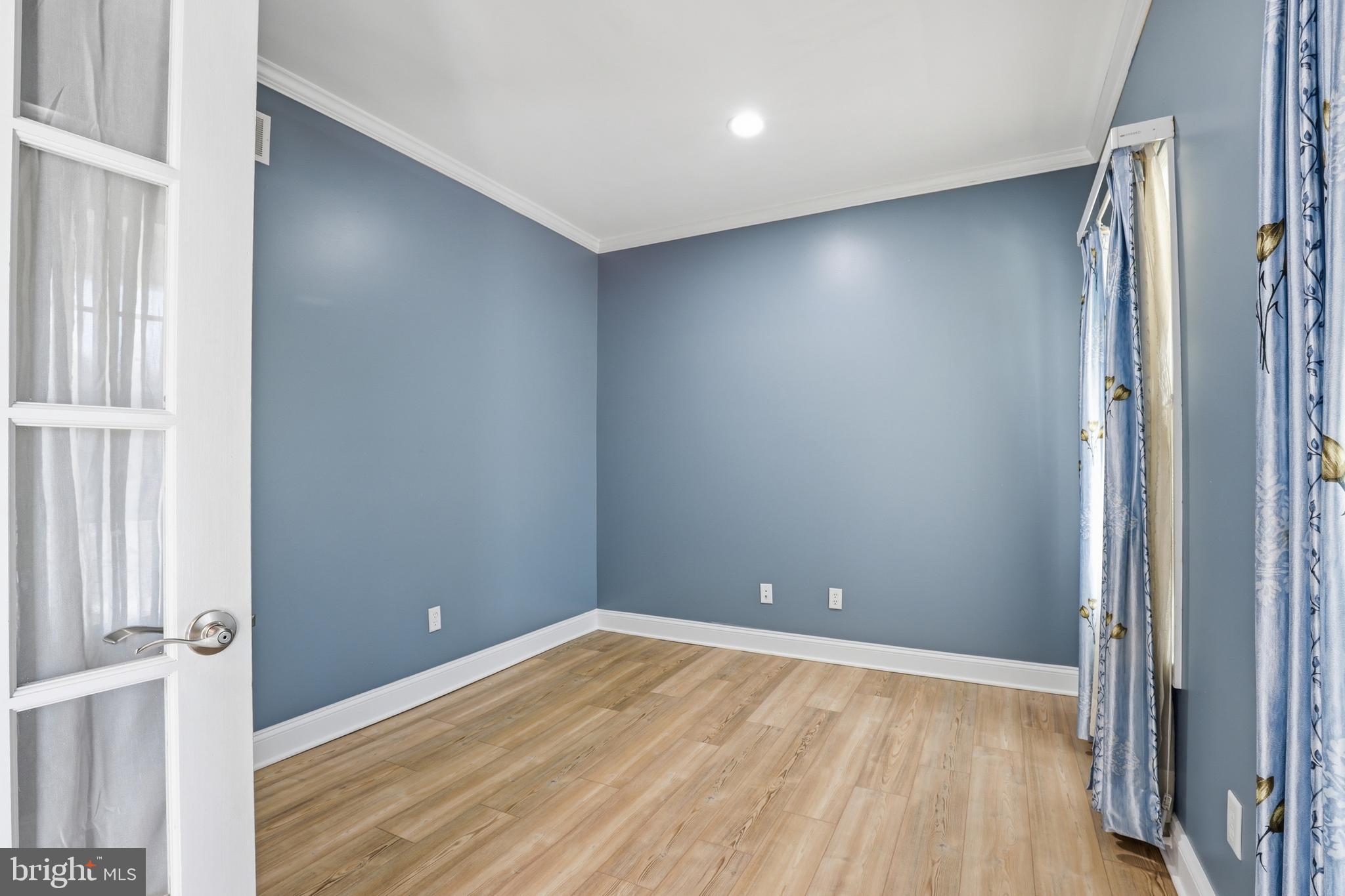 GRAND OAKS - Residential