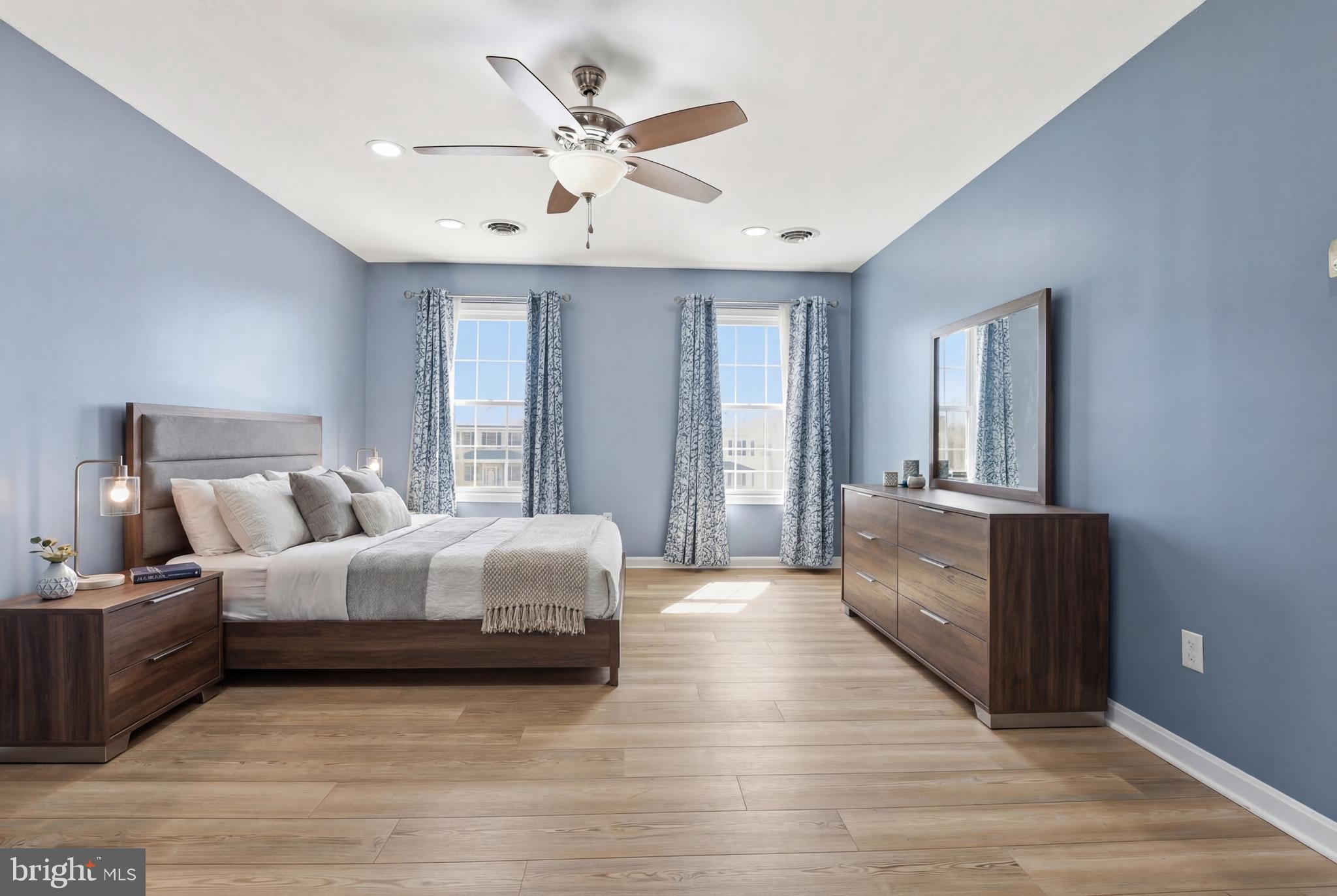 GRAND OAKS - Residential