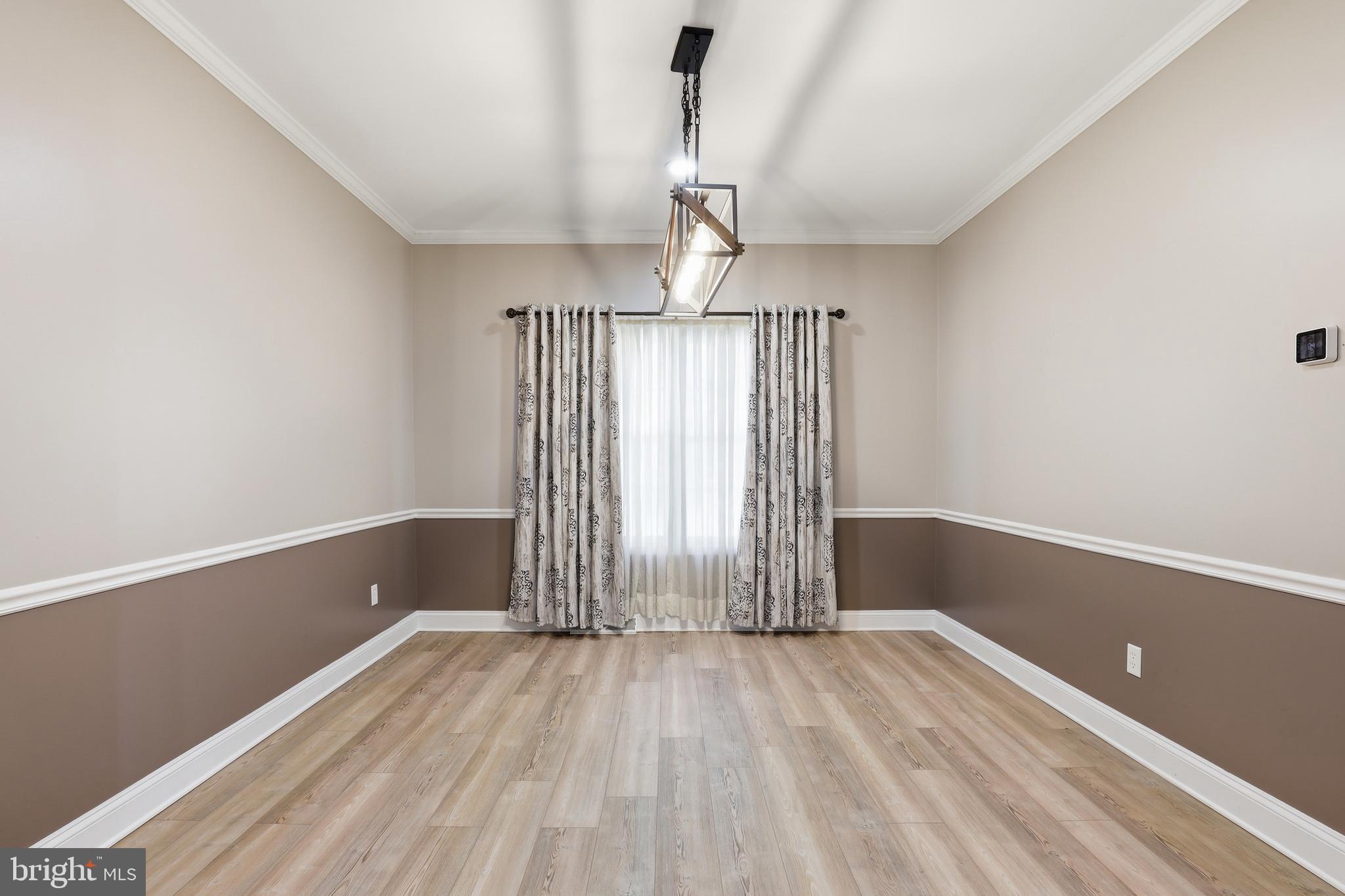 GRAND OAKS - Residential