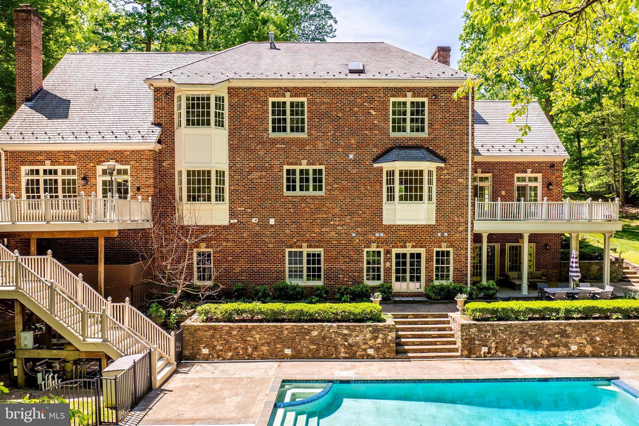 10112 HIGH HILL COURT