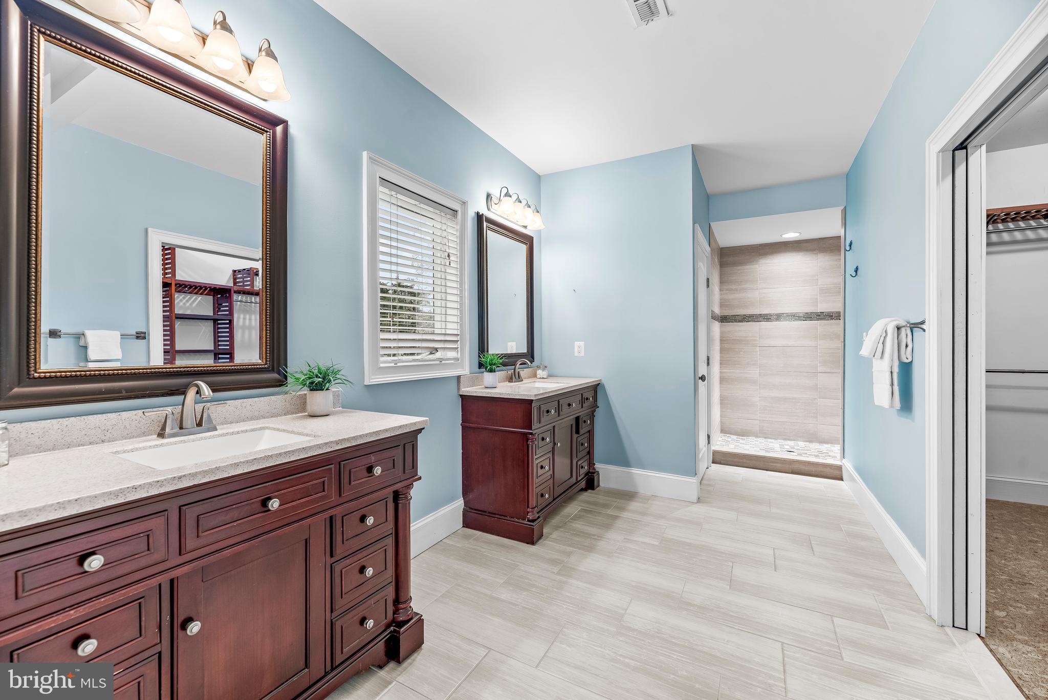 COVE POINT - Residential