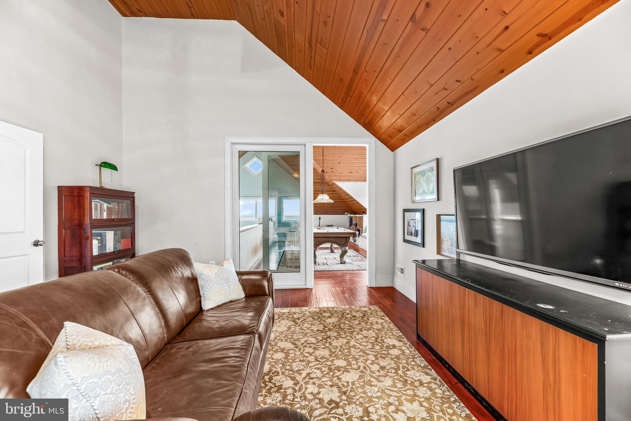 COVE POINT - Residential