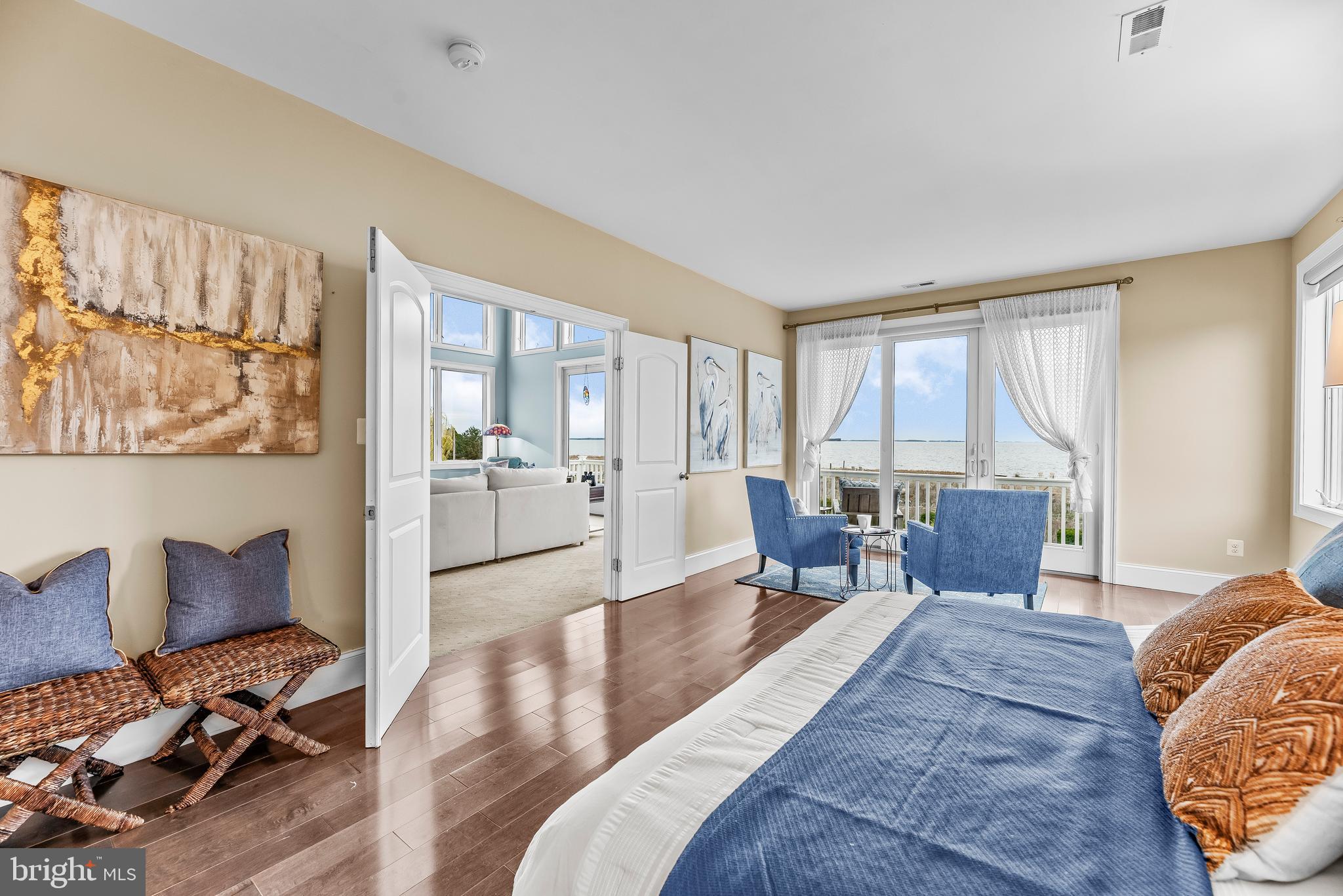 COVE POINT - Residential