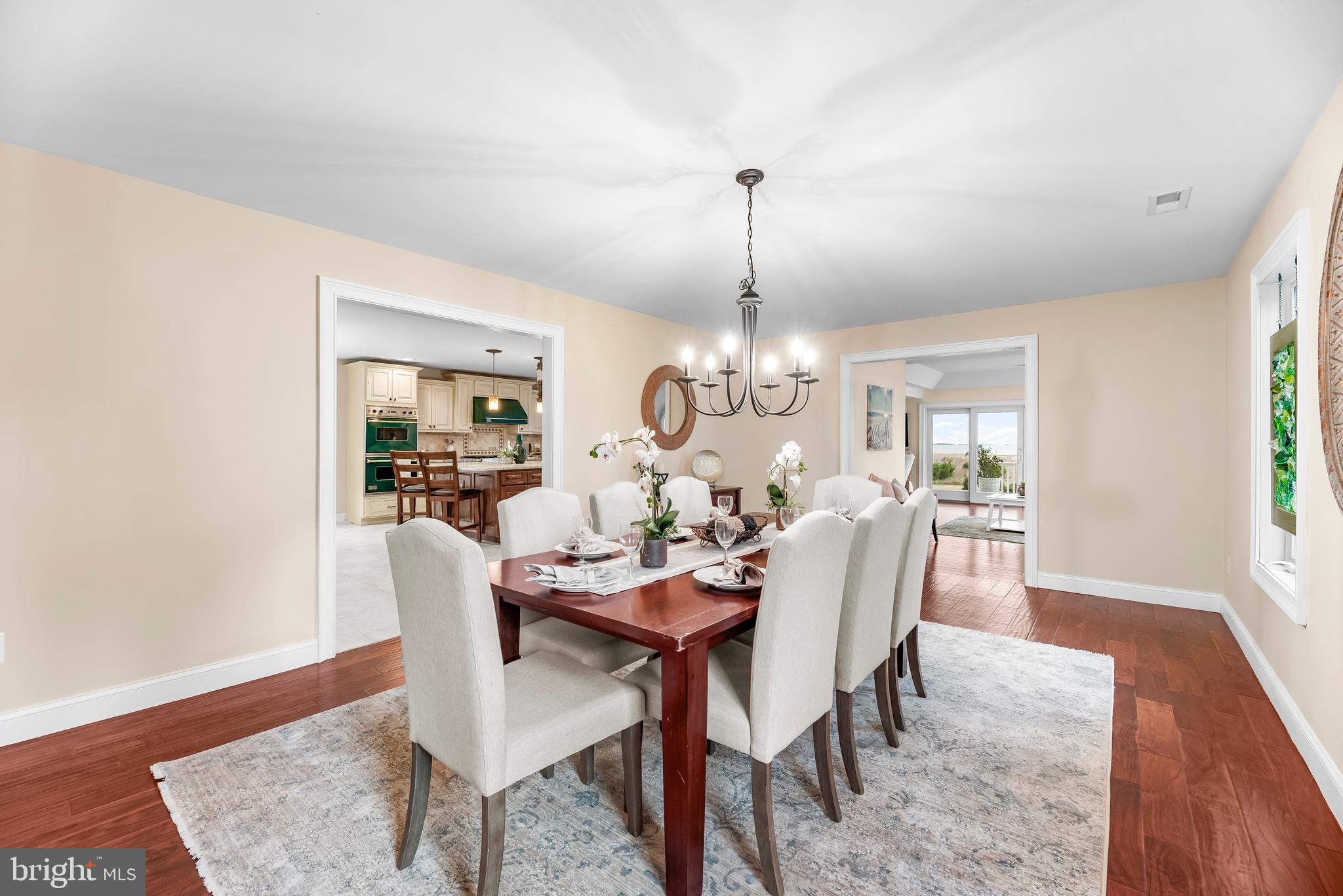 COVE POINT - Residential