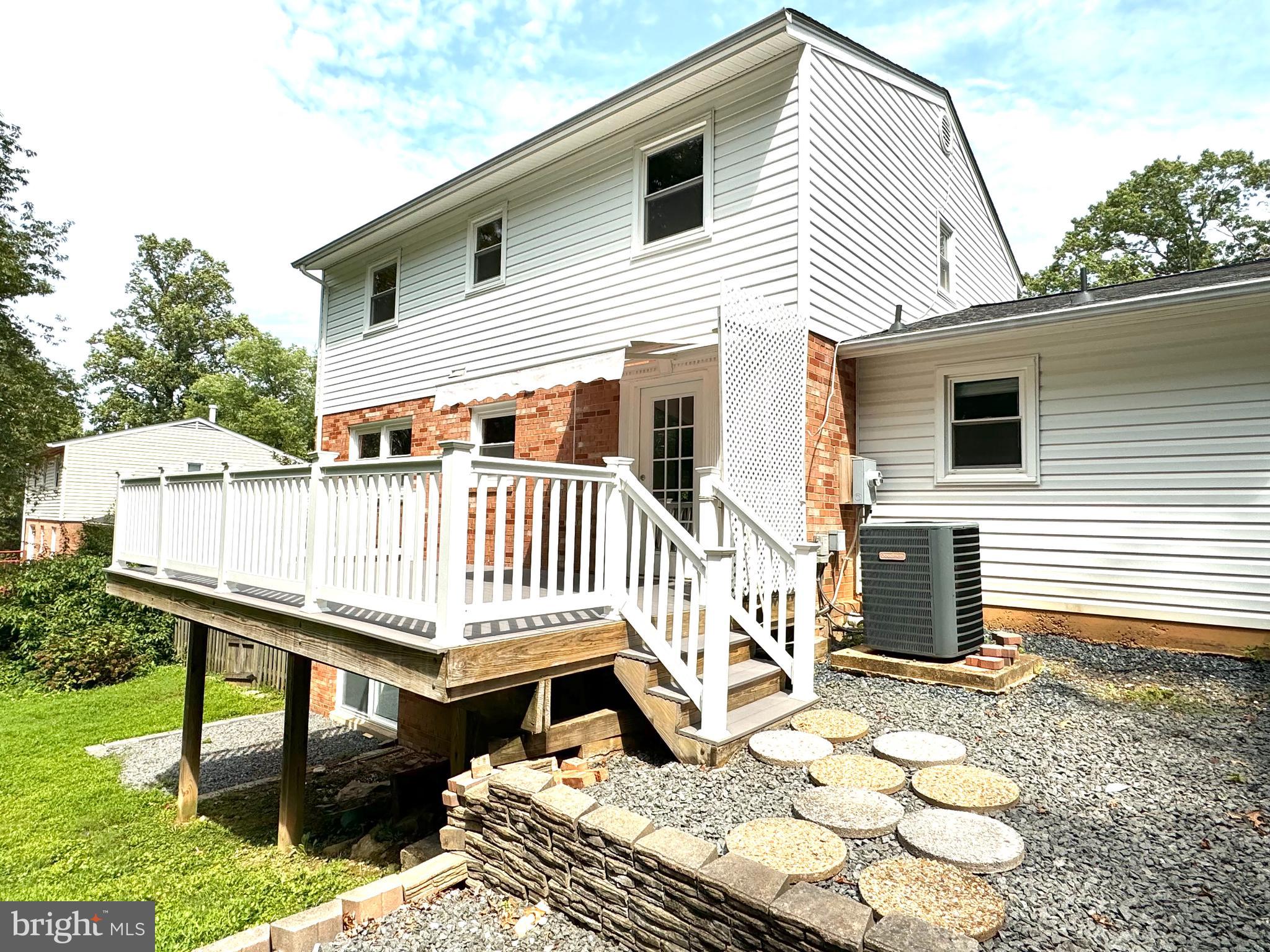 ROLLING VALLEY - Residential