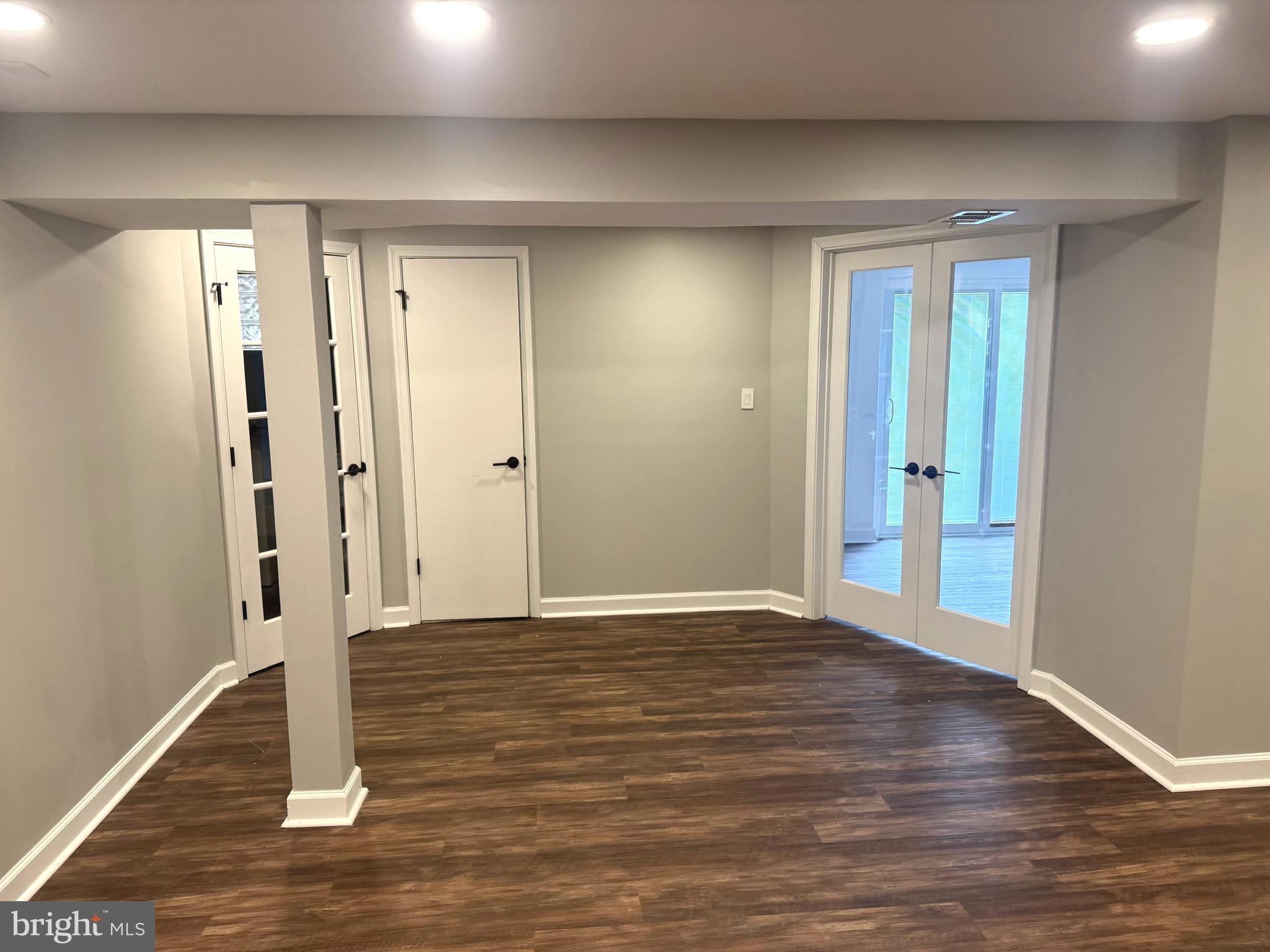 ROLLING VALLEY - Residential