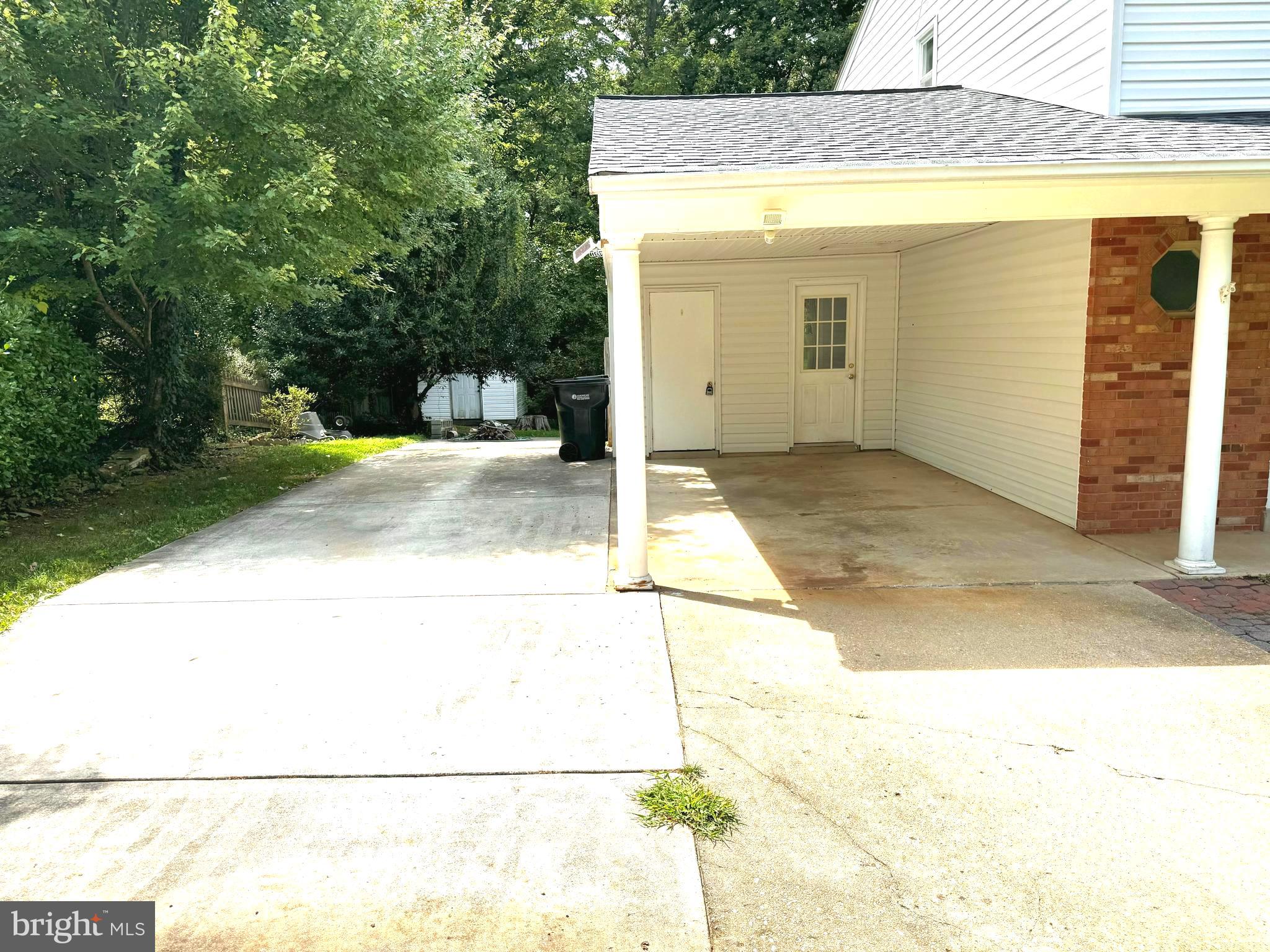 ROLLING VALLEY - Residential