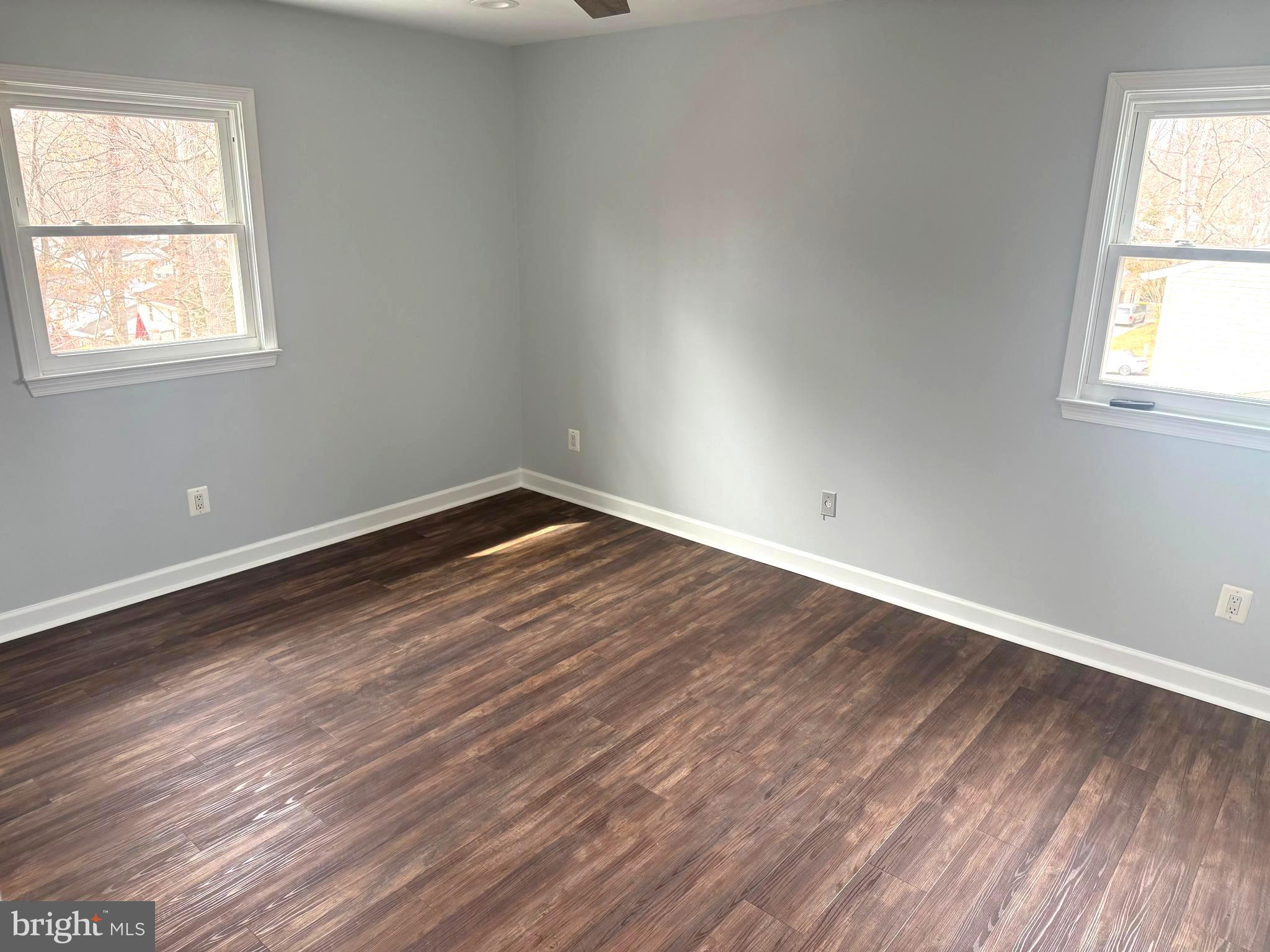 ROLLING VALLEY - Residential