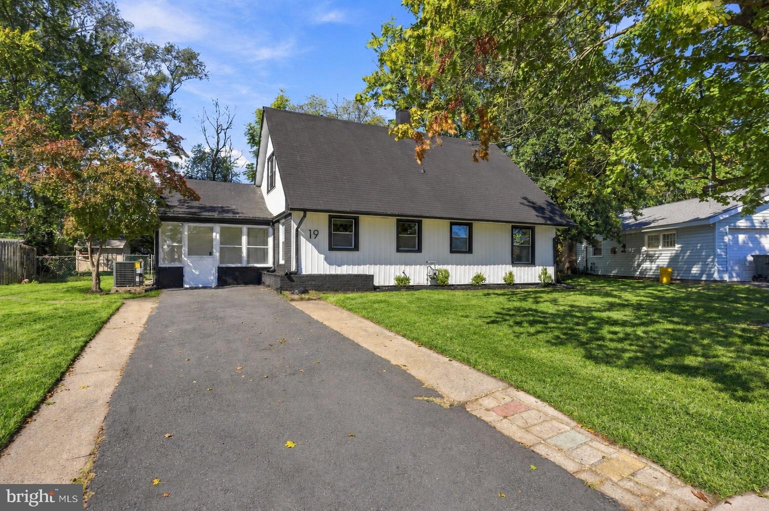 19 STRETTON CIRCLE