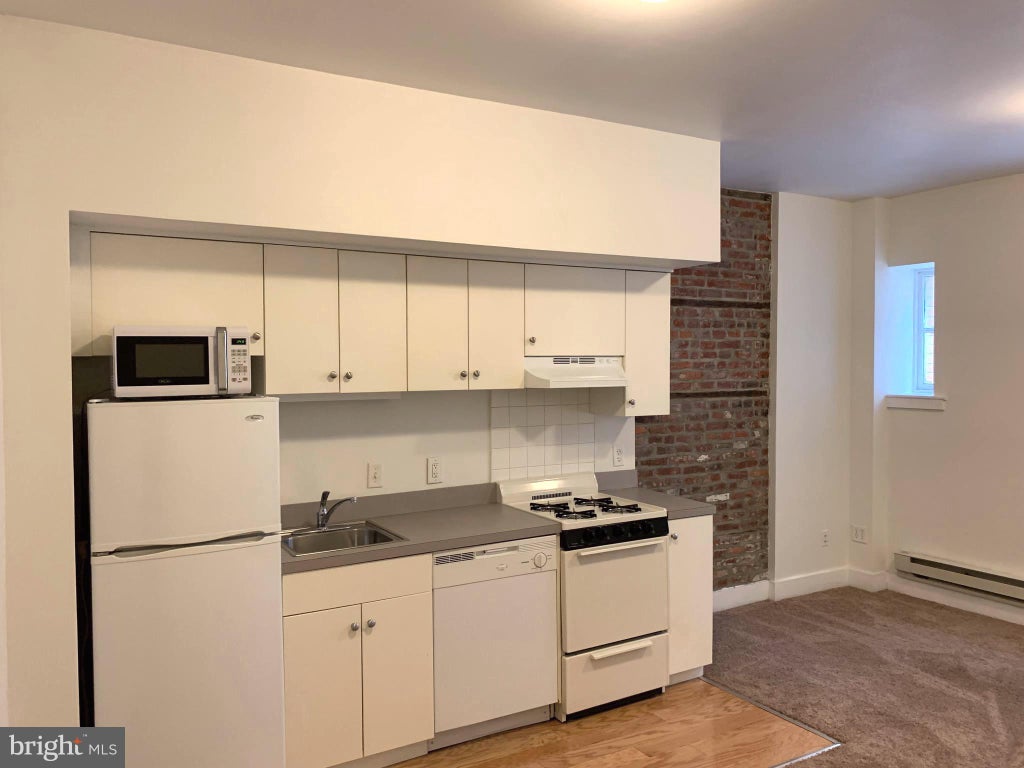 Photo of 330 S Juniper Street #1B, PHILADELPHIA, PA 19107 (MLS # PAPH2663128)