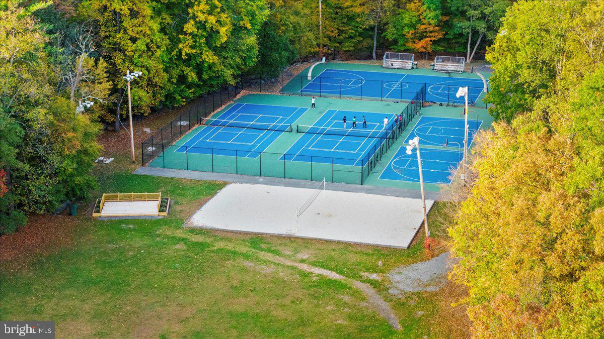 PENN ESTATES - Residential