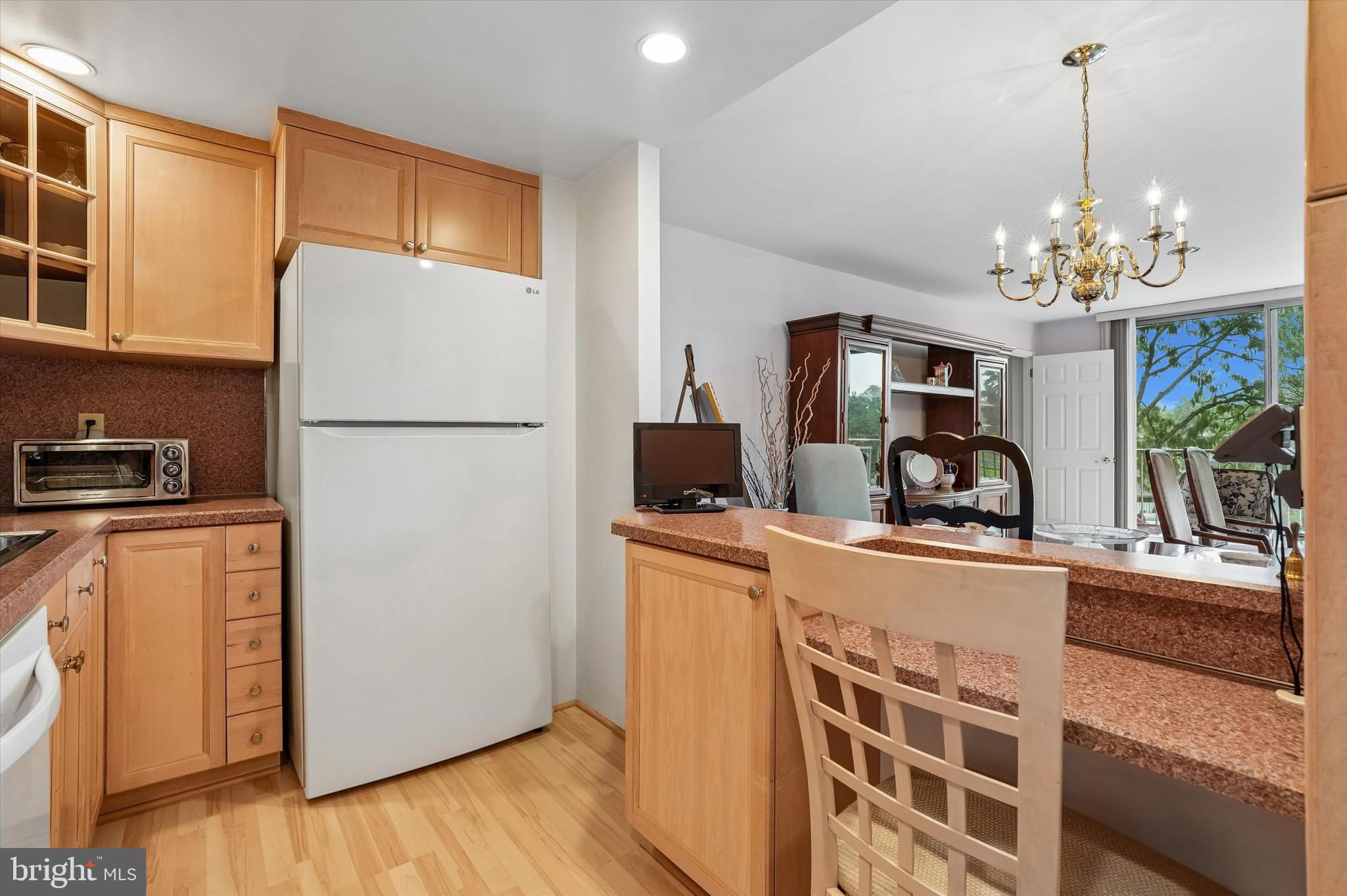 309 FLORENCE AVENUE 303-N