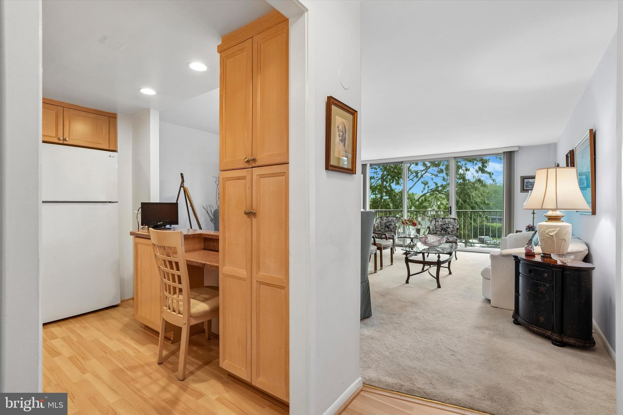 309 FLORENCE AVENUE 303-N