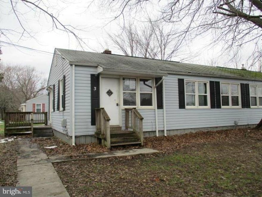 Swan Meadows duplex offers main level living. Spacious rear yard with side deck off kitchen. Sun filled living room to kitchen with lots of storage areas. This home has three Bedrooms and full bath. Attic access for extra storage. Close to schools and shopping. Minutes from APG ! Easy access to 95 and rt 40.