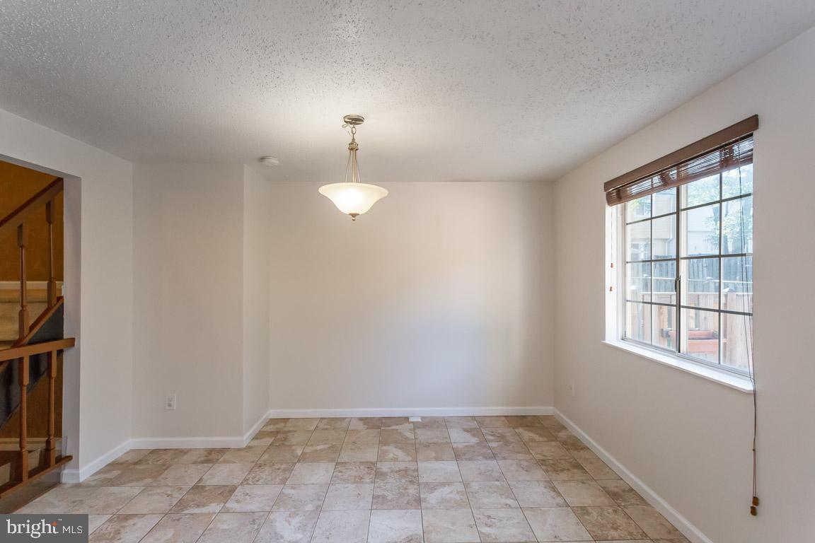 ROLLINGWOOD VILLAGE - Residential Lease