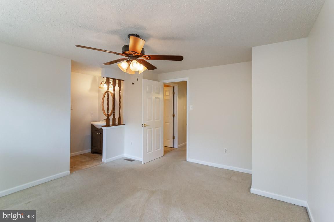 ROLLINGWOOD VILLAGE - Residential Lease