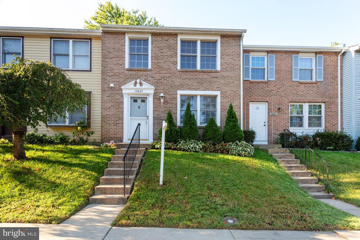 ROLLINGWOOD VILLAGE - Residential Lease