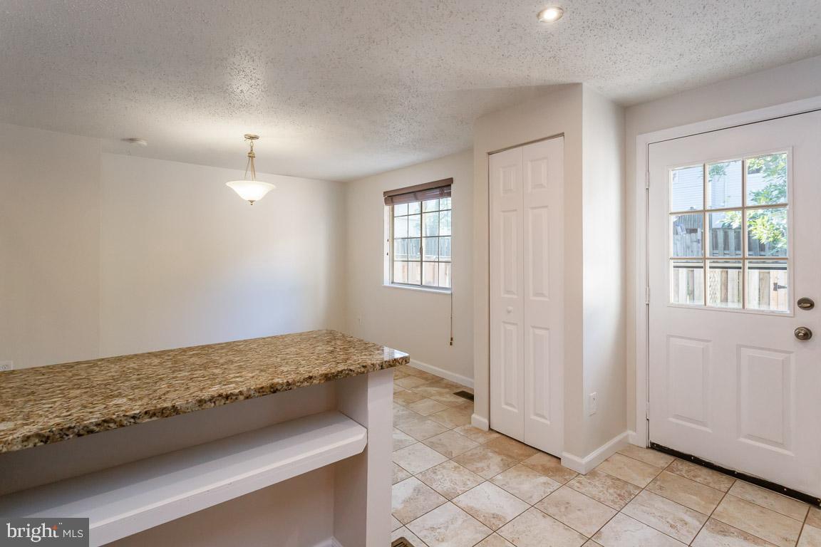 ROLLINGWOOD VILLAGE - Residential Lease