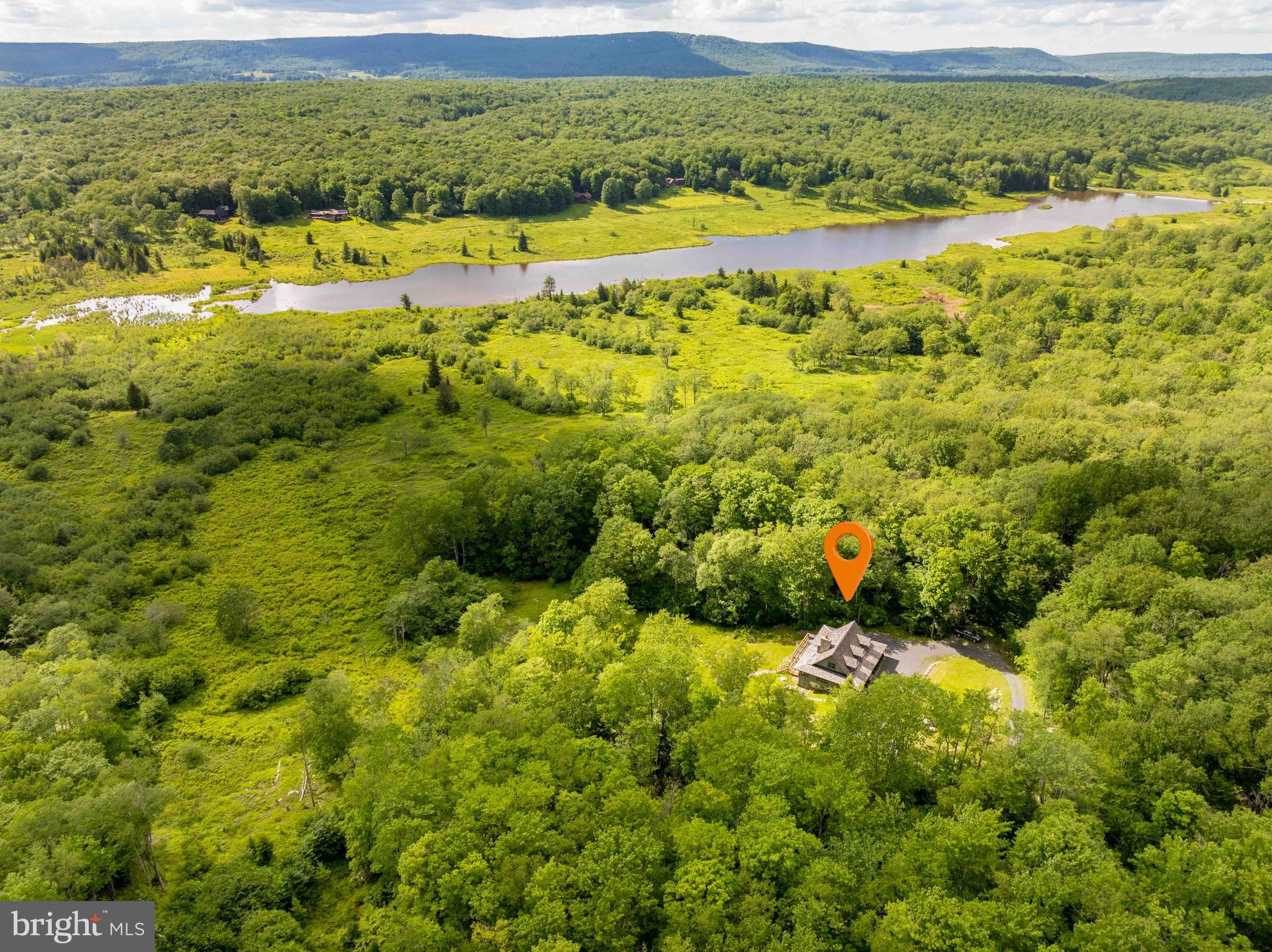 1077 SAND RUN RD