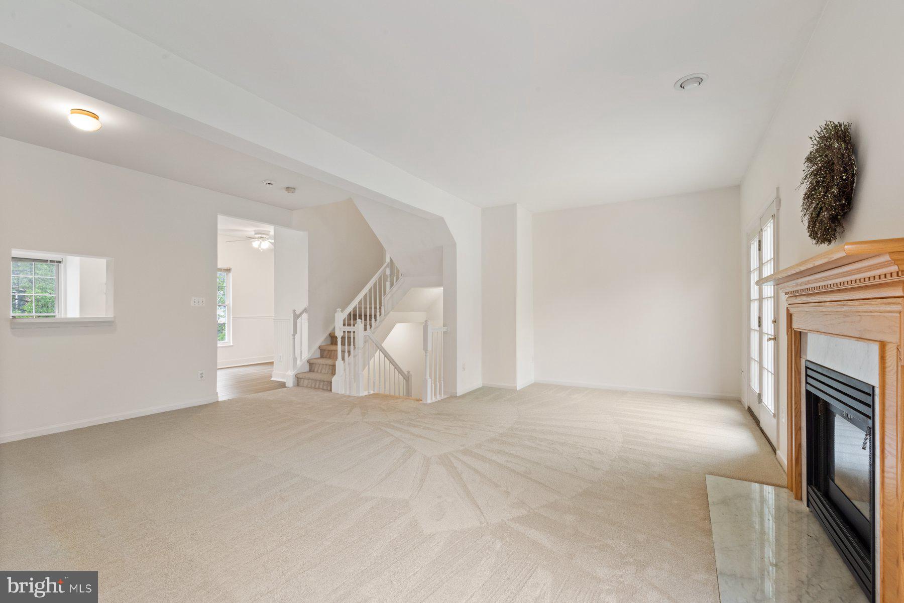 ASHBURN FARM - Residential