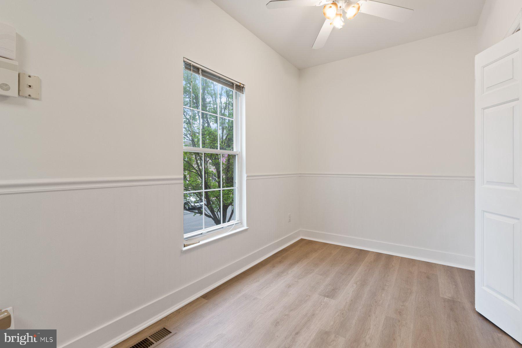 ASHBURN FARM - Residential