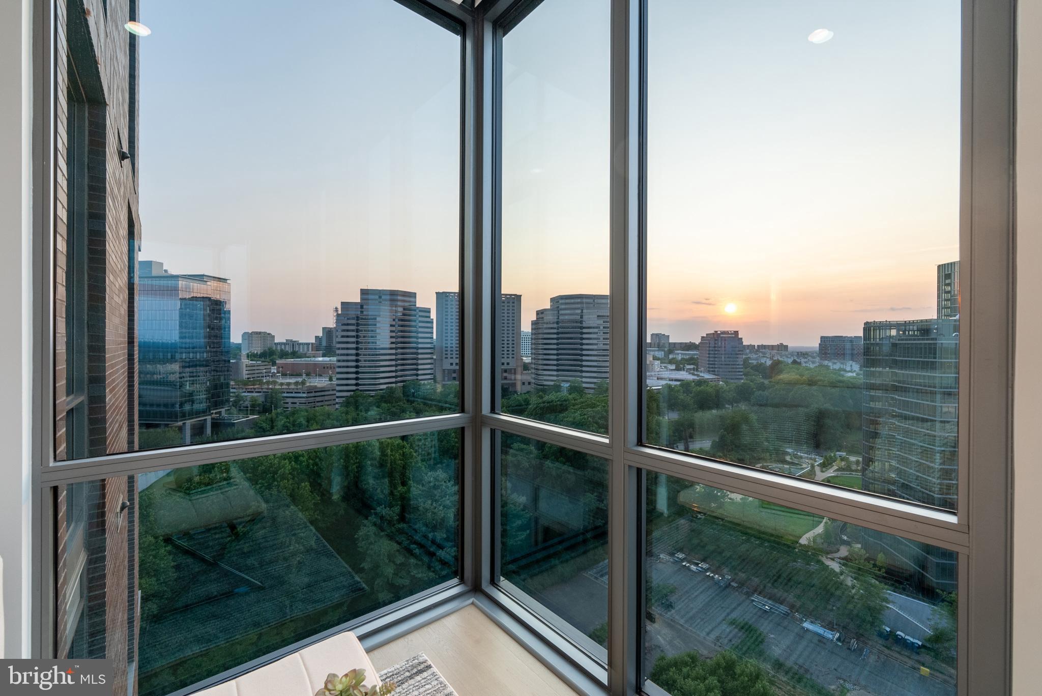 TYSONS CORNER - Residential