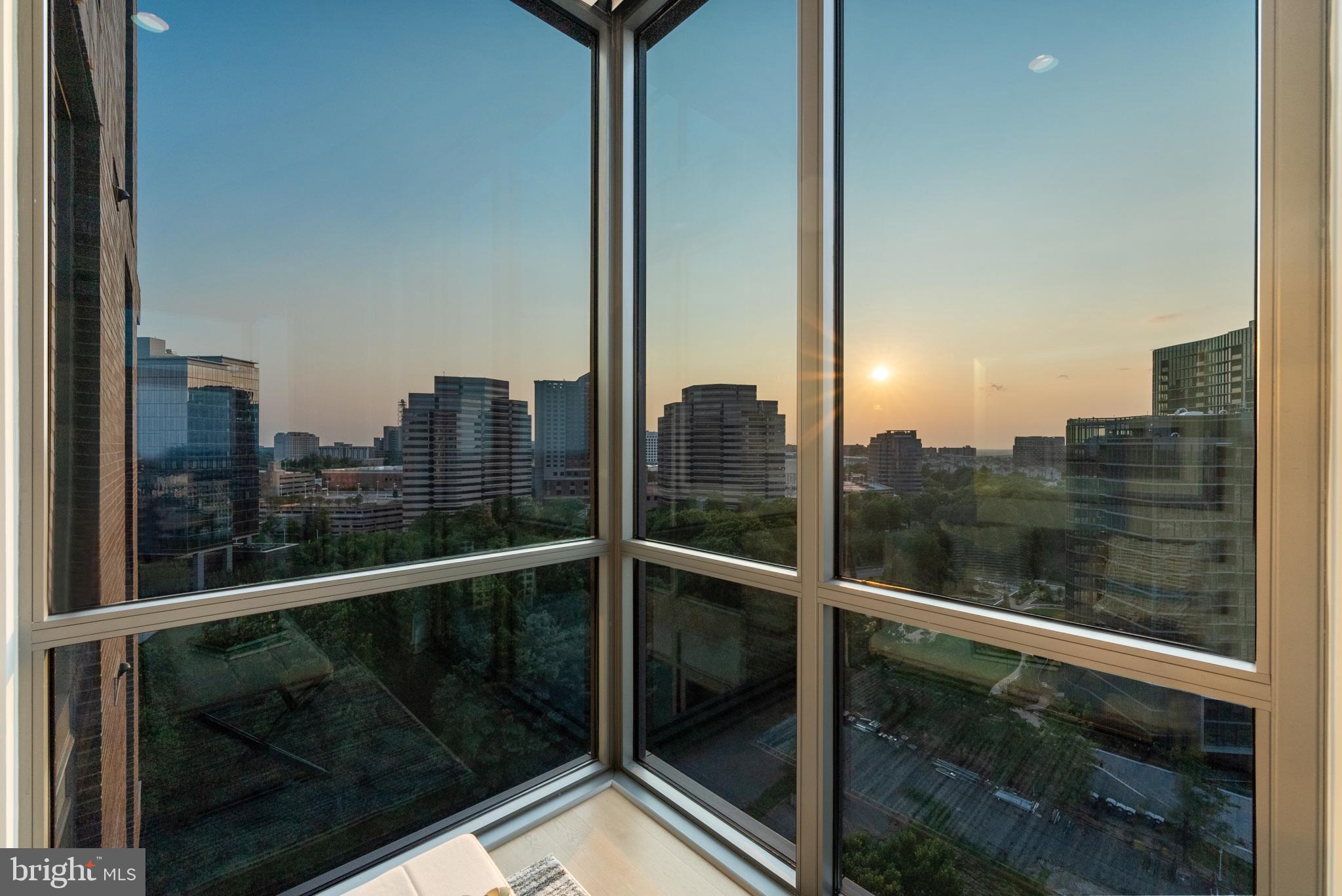 TYSONS CORNER - Residential