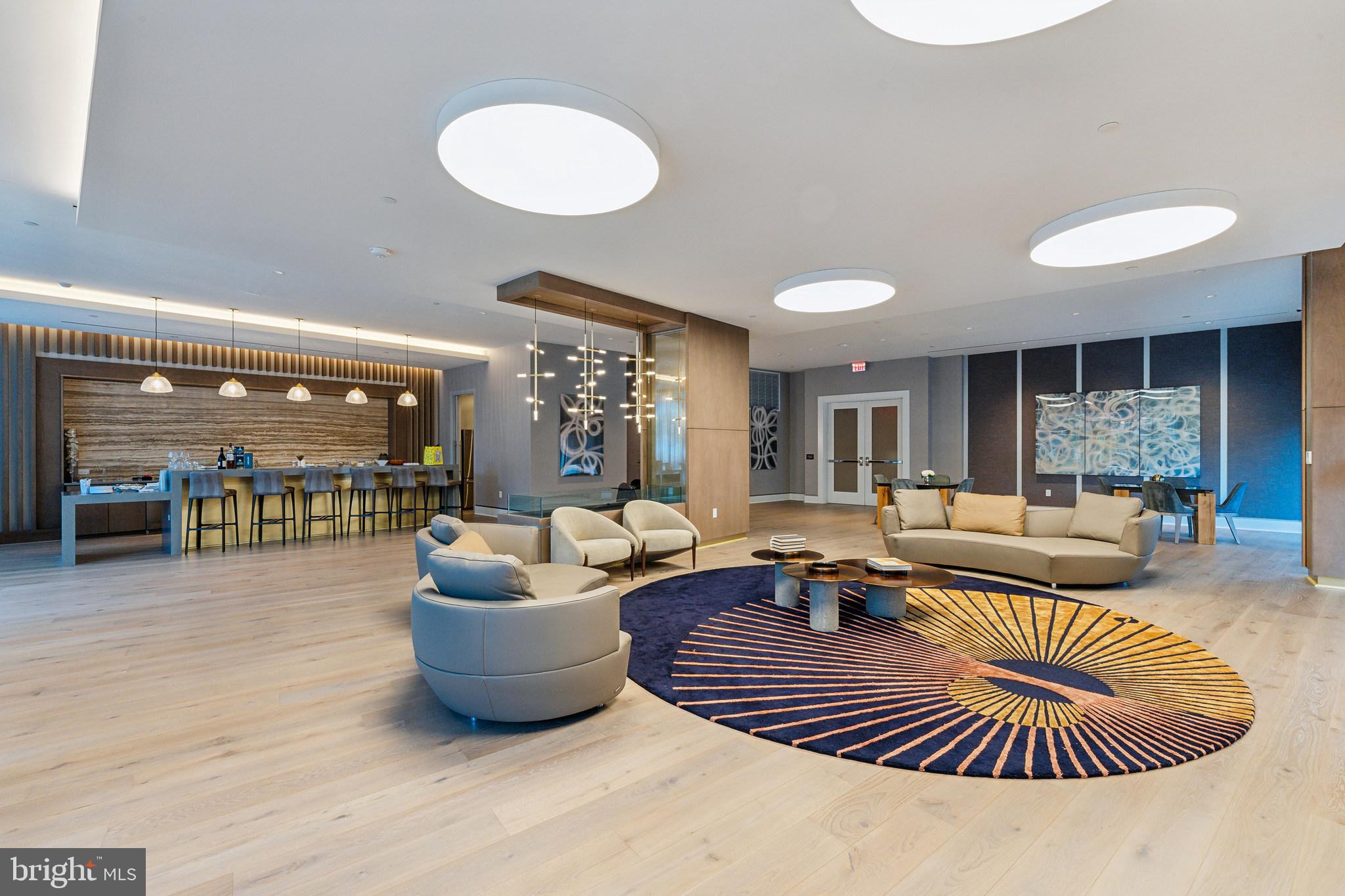 TYSONS CORNER - Residential