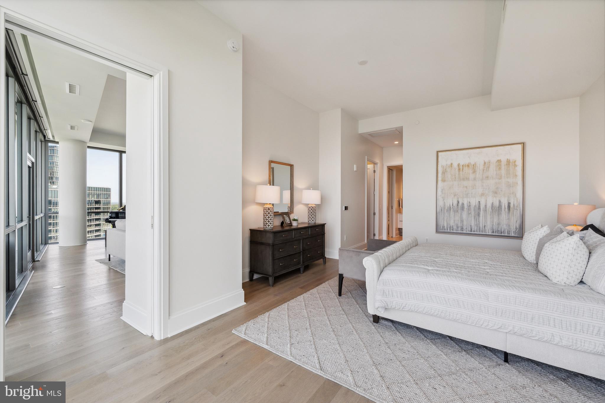 TYSONS CORNER - Residential