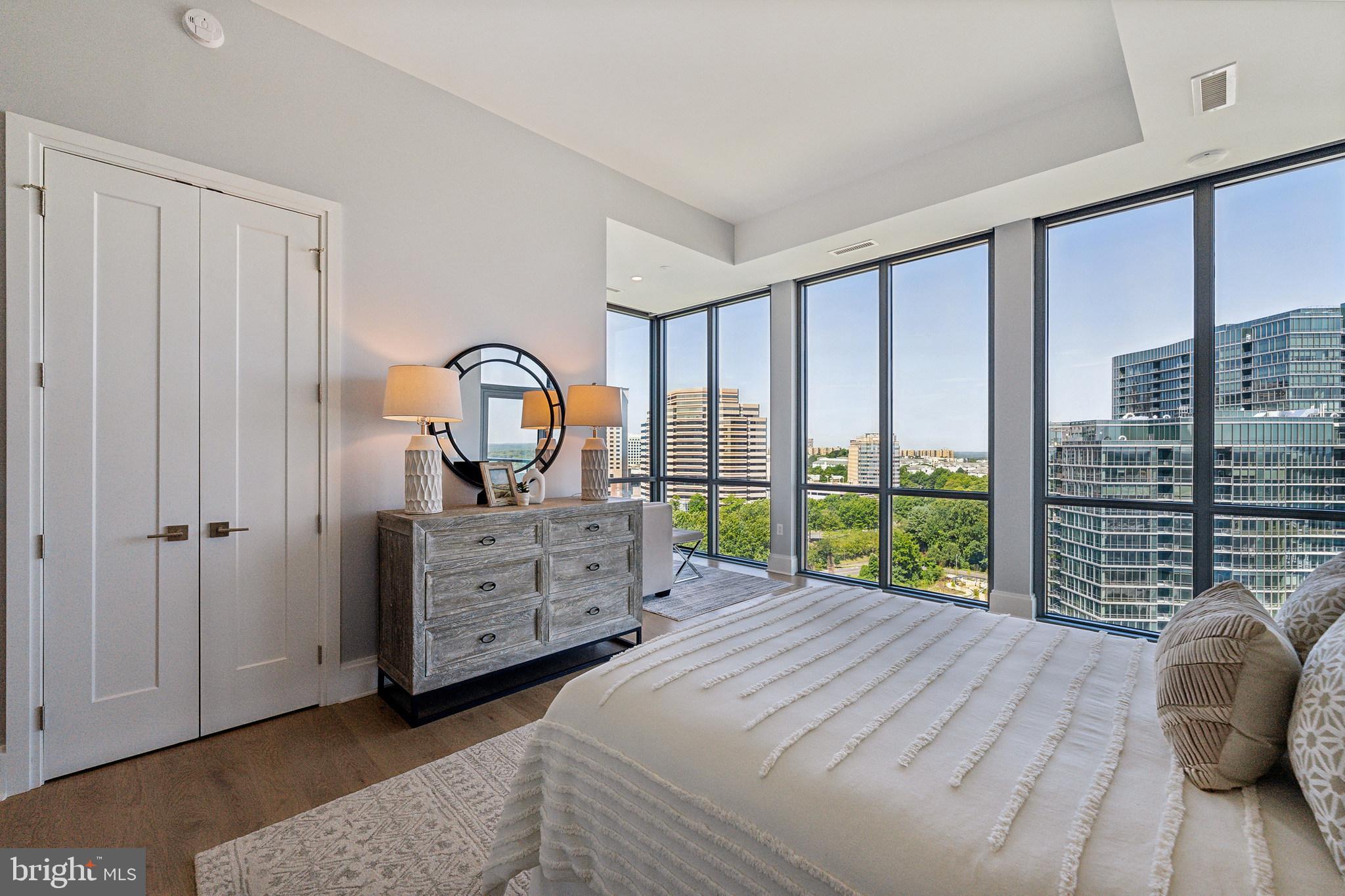 TYSONS CORNER - Residential