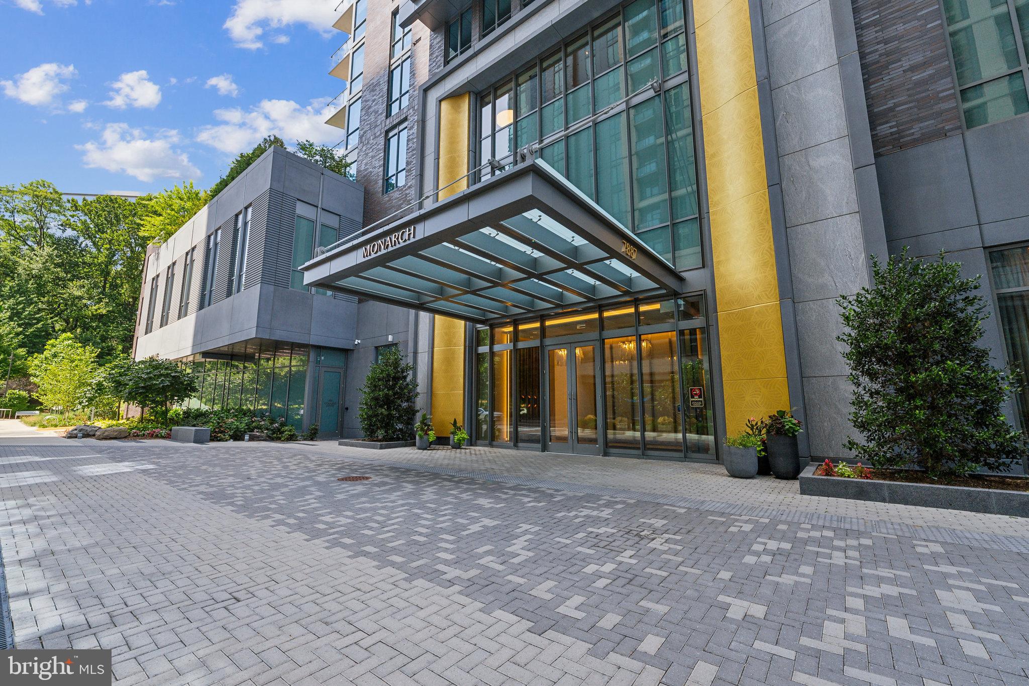 TYSONS CORNER - Residential