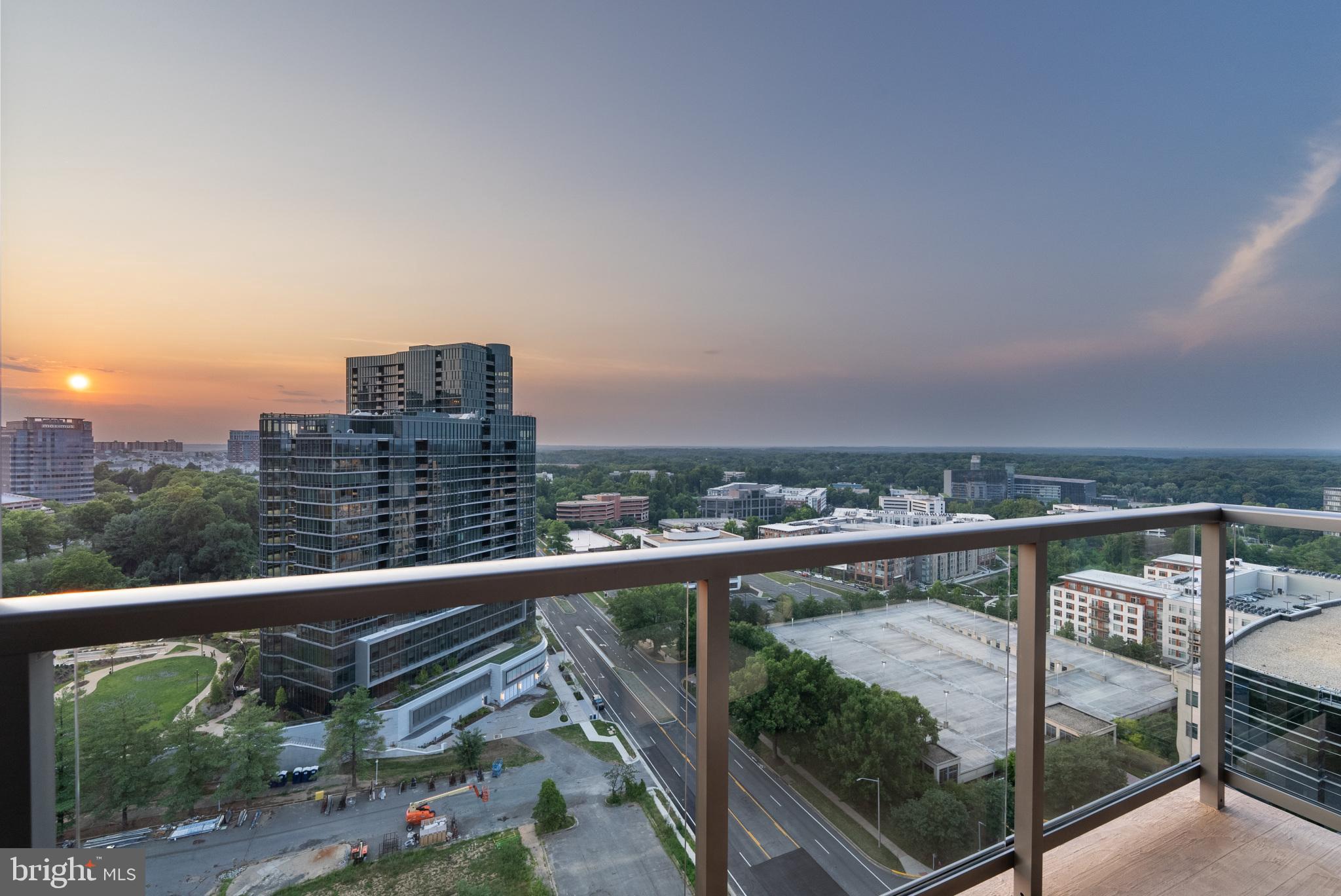 TYSONS CORNER - Residential