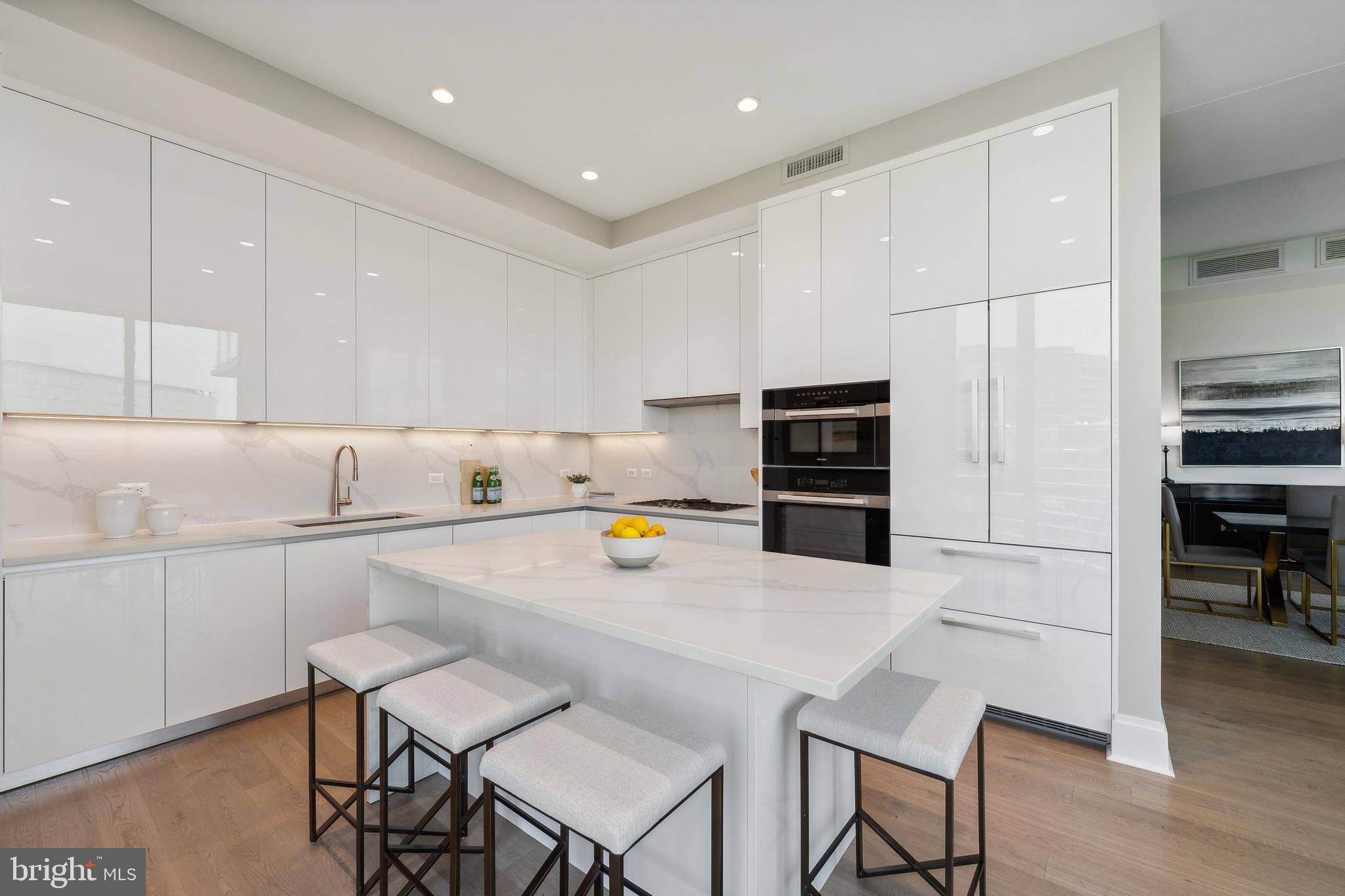 TYSONS CORNER - Residential