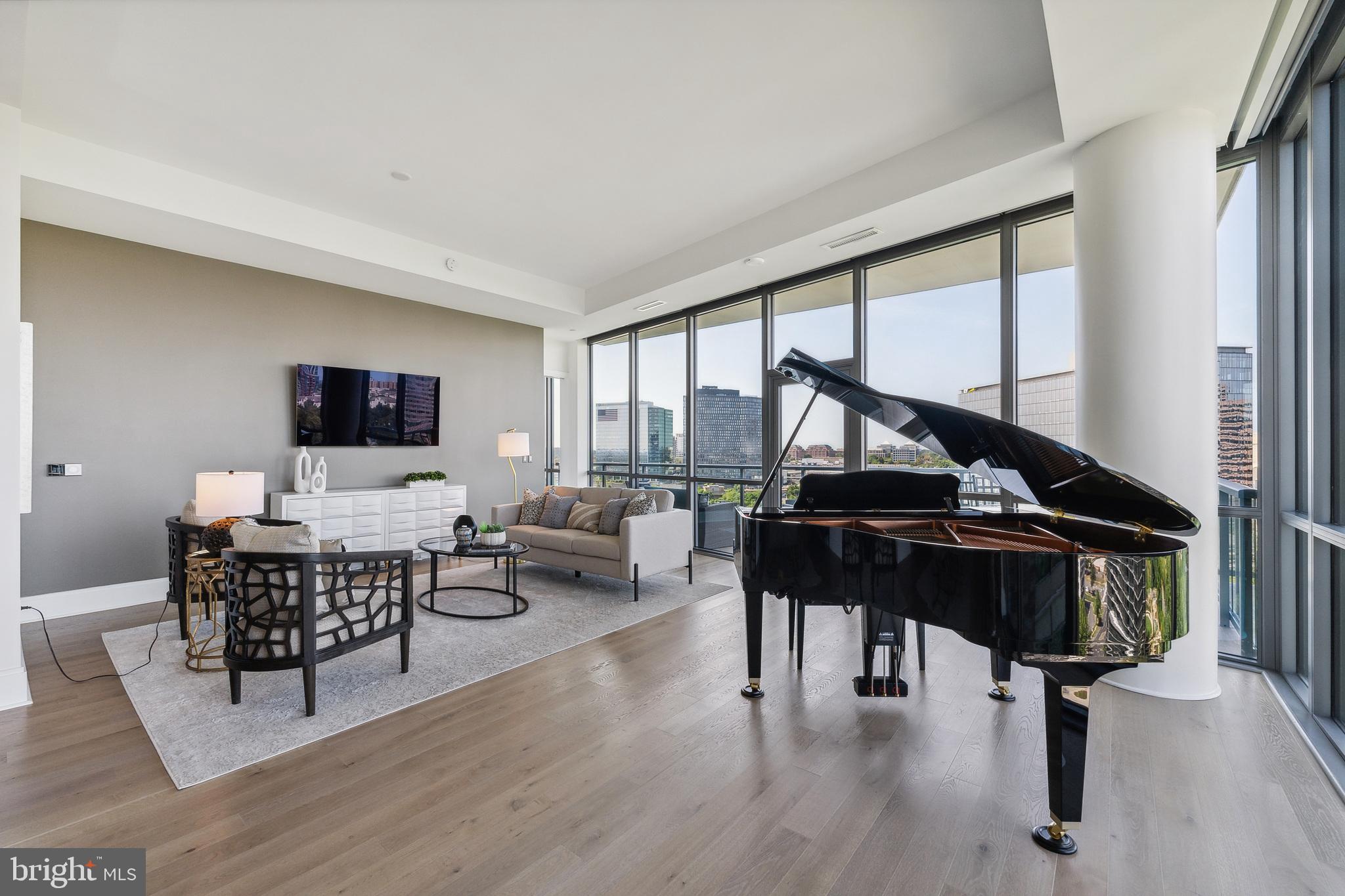 TYSONS CORNER - Residential