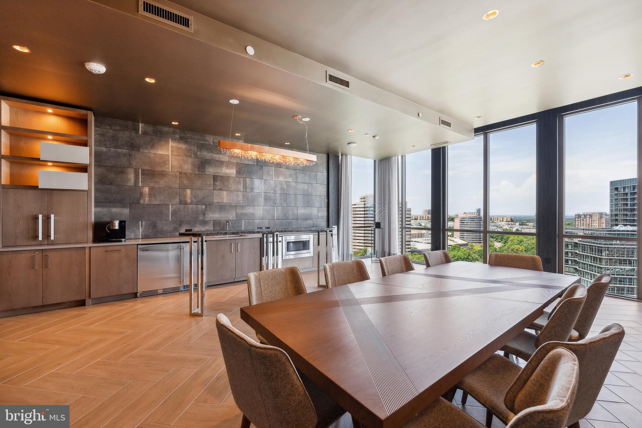 TYSONS CORNER - Residential