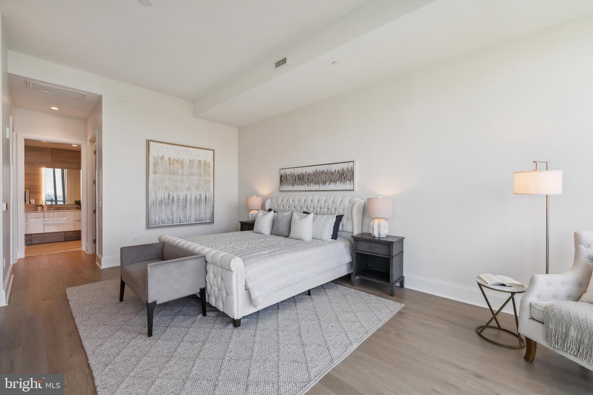 TYSONS CORNER - Residential