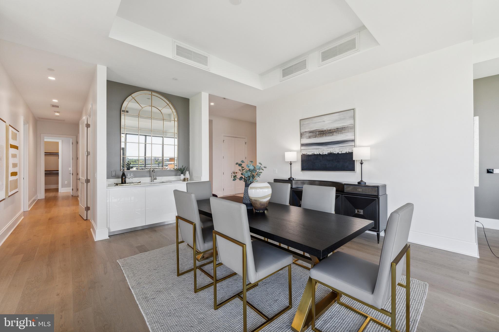 TYSONS CORNER - Residential