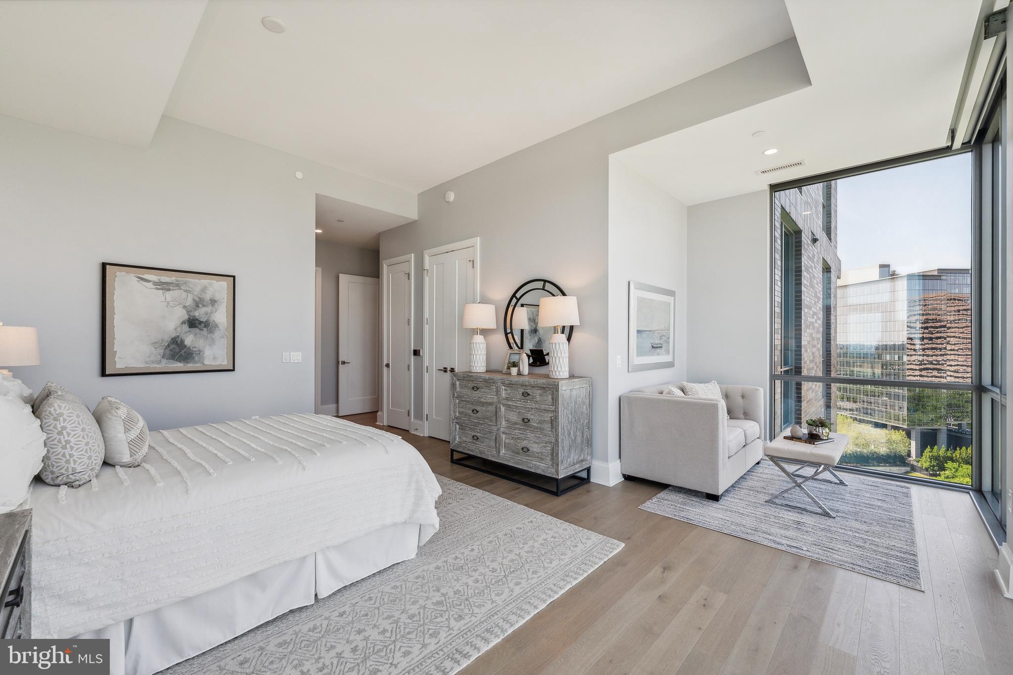 TYSONS CORNER - Residential