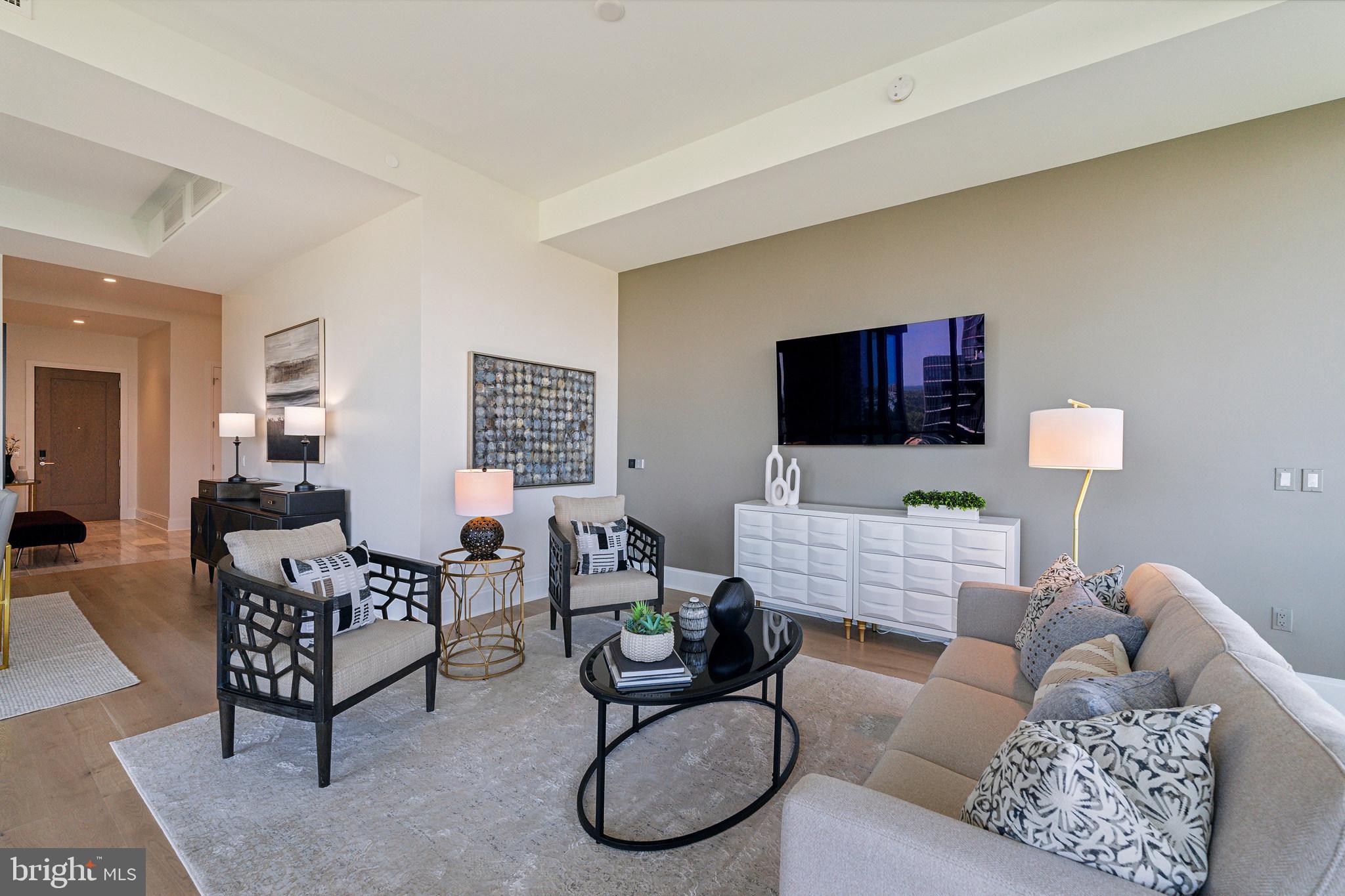 TYSONS CORNER - Residential