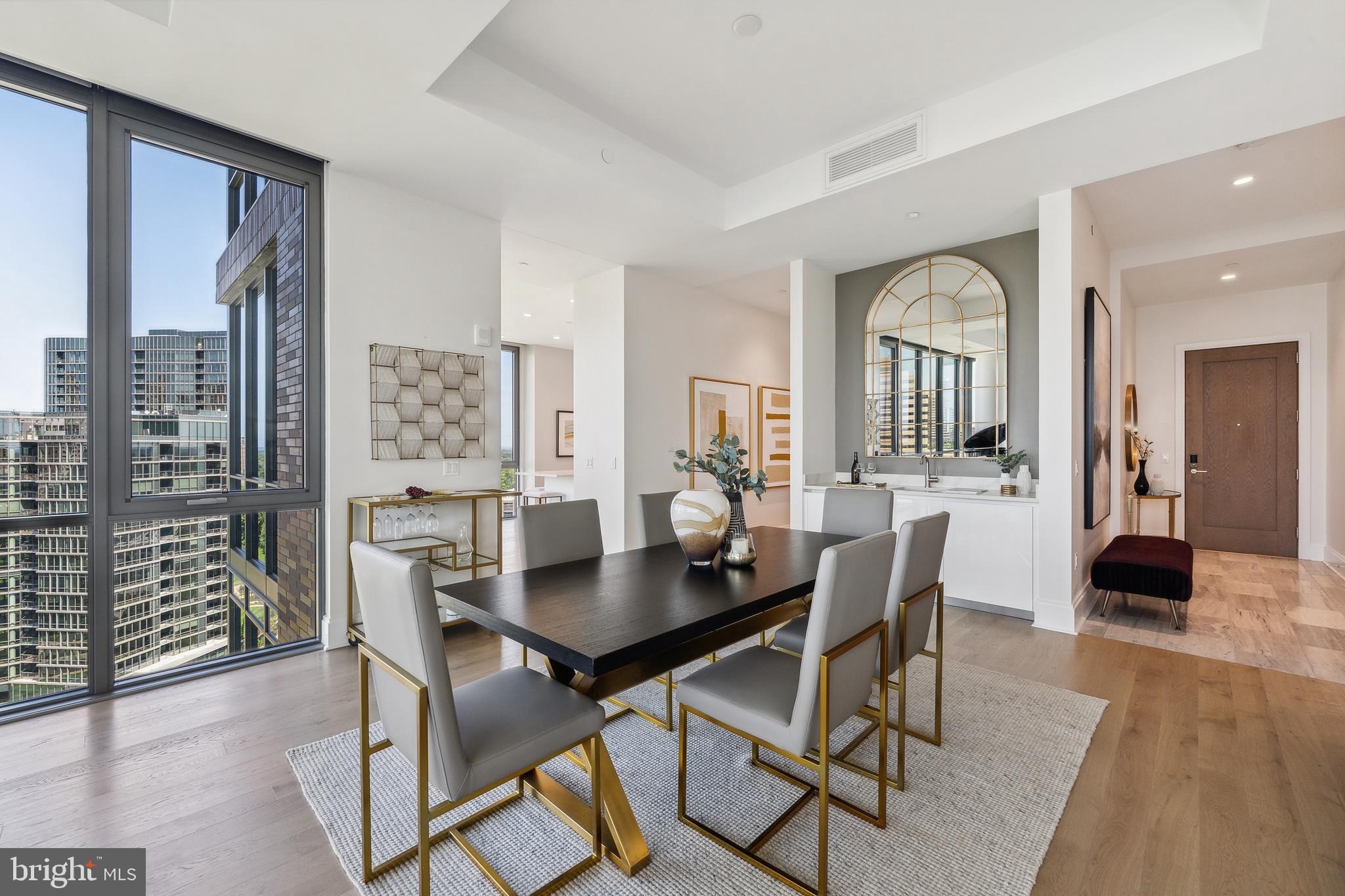 TYSONS CORNER - Residential