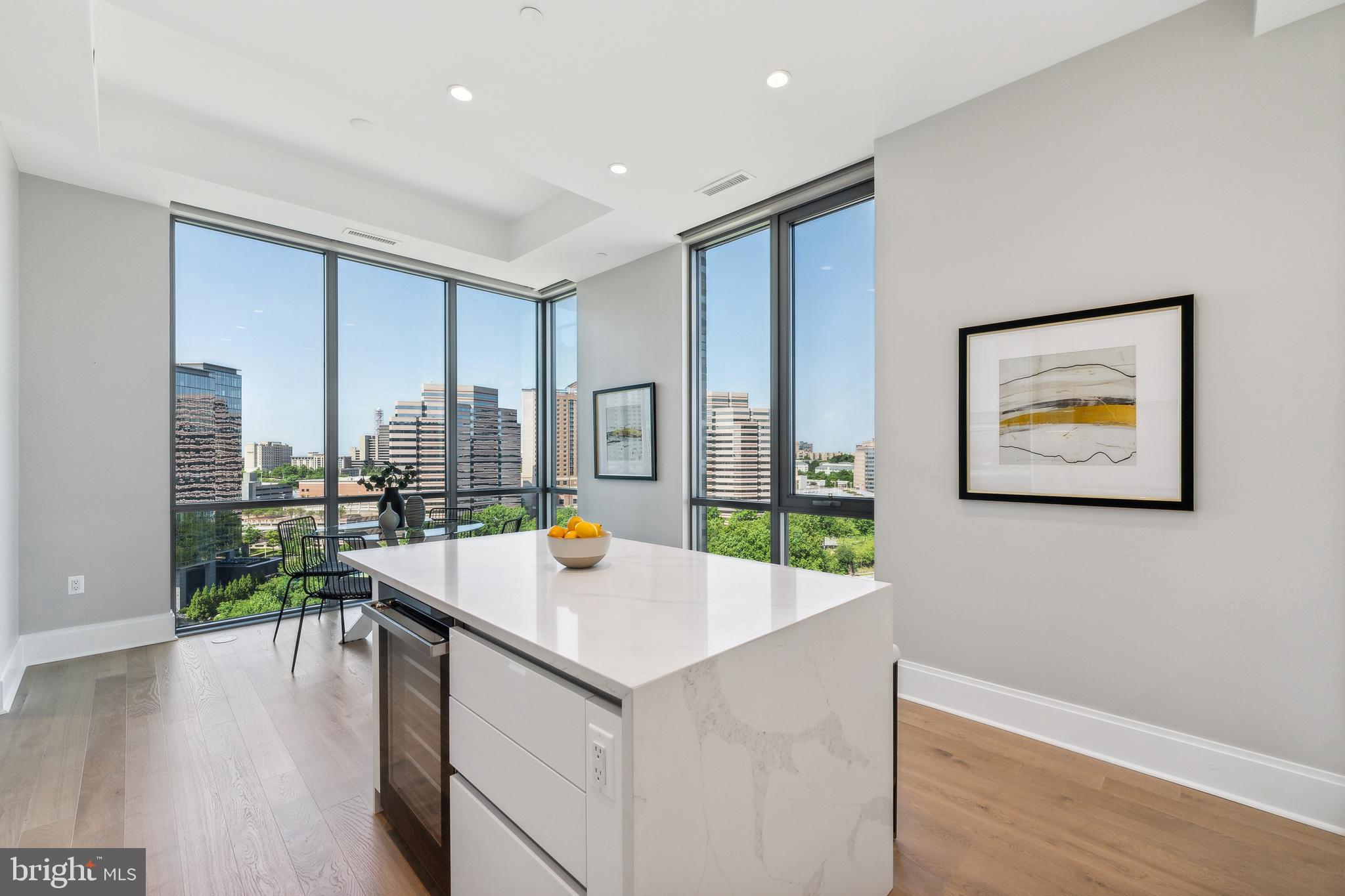 TYSONS CORNER - Residential