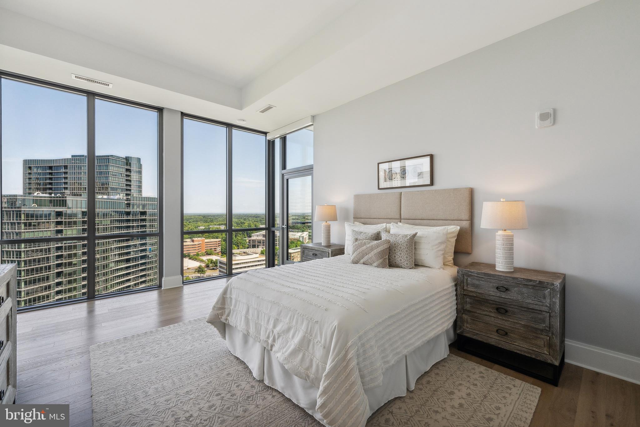 TYSONS CORNER - Residential