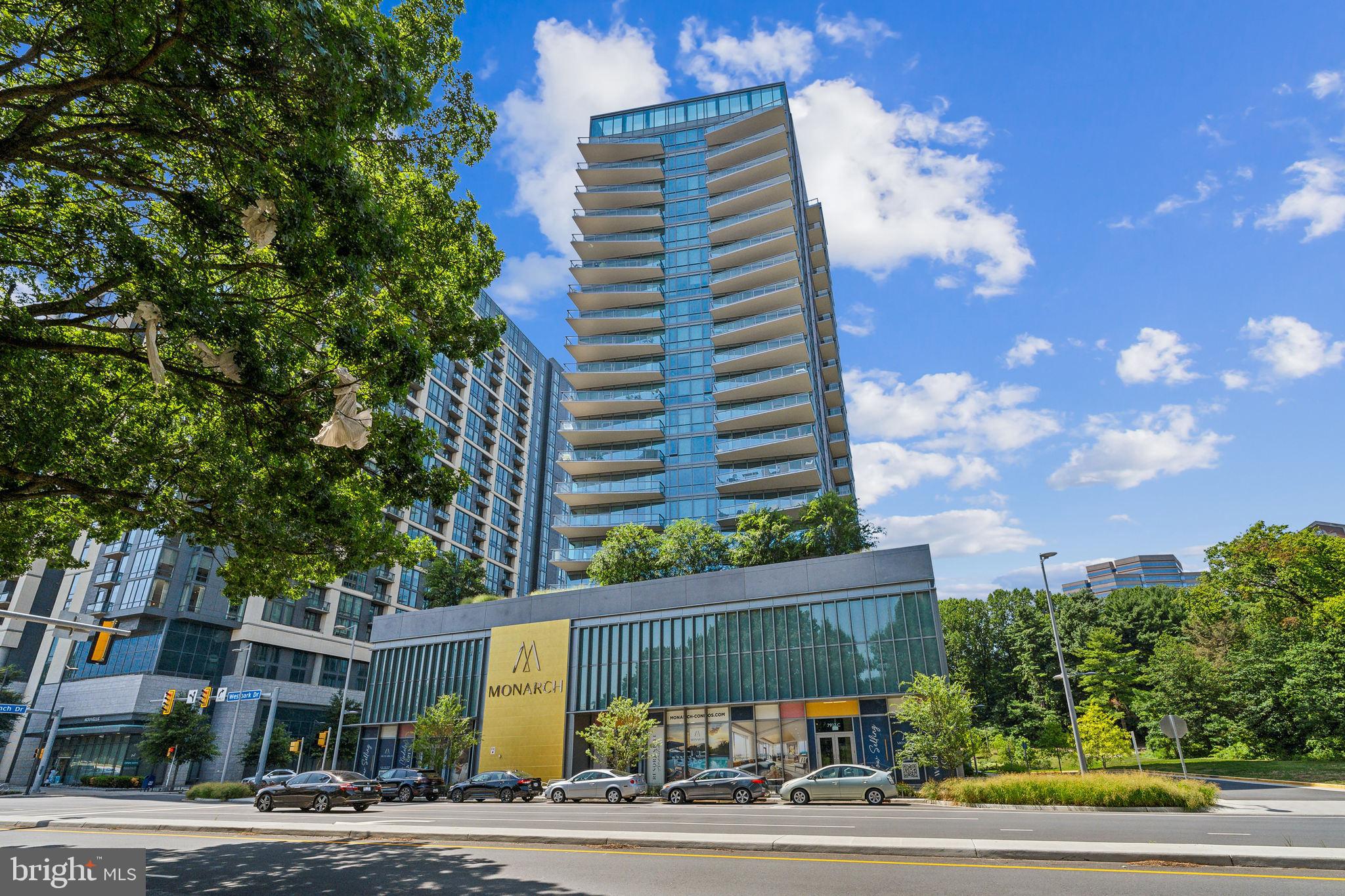 TYSONS CORNER - Residential