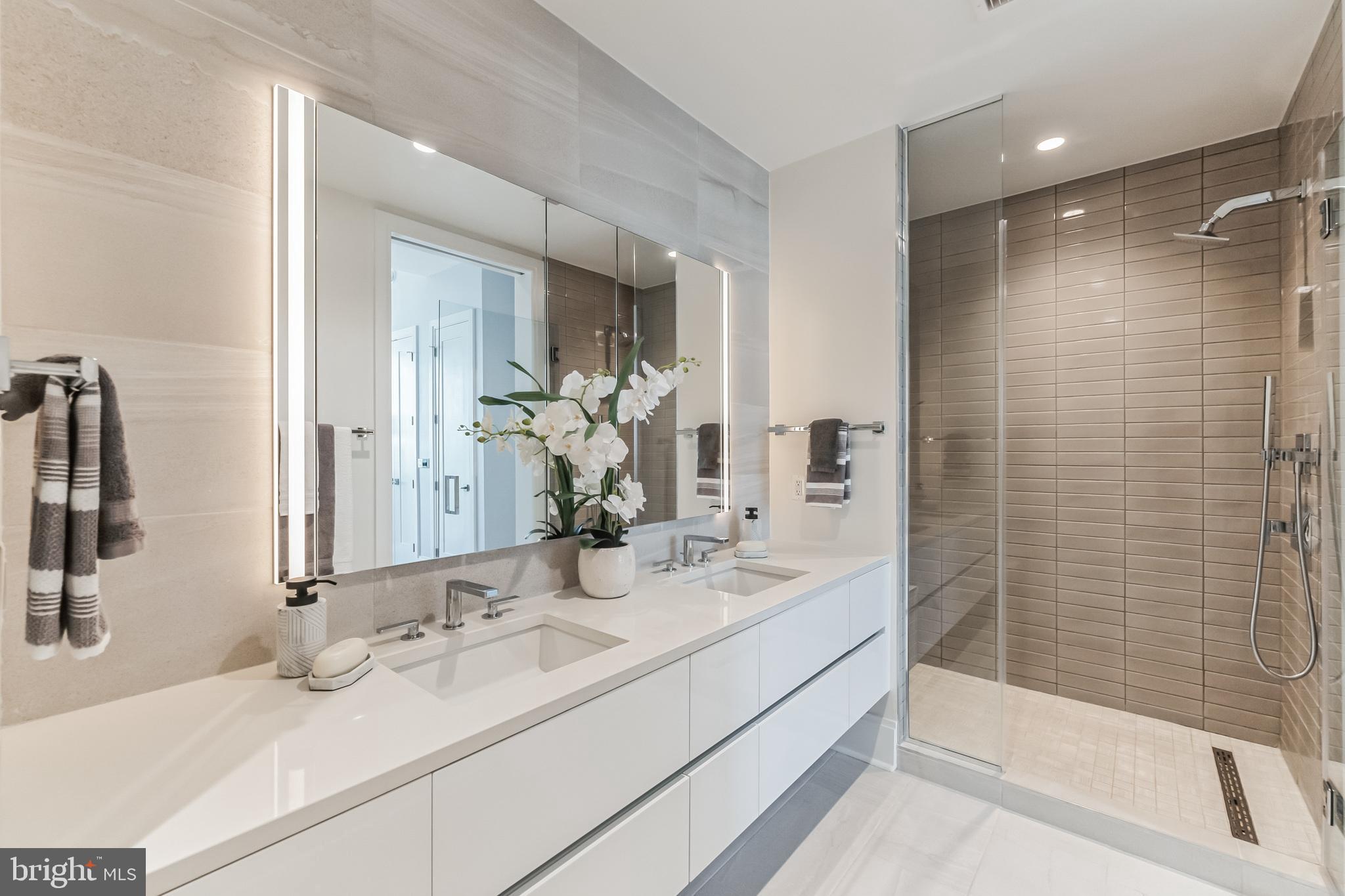 TYSONS CORNER - Residential