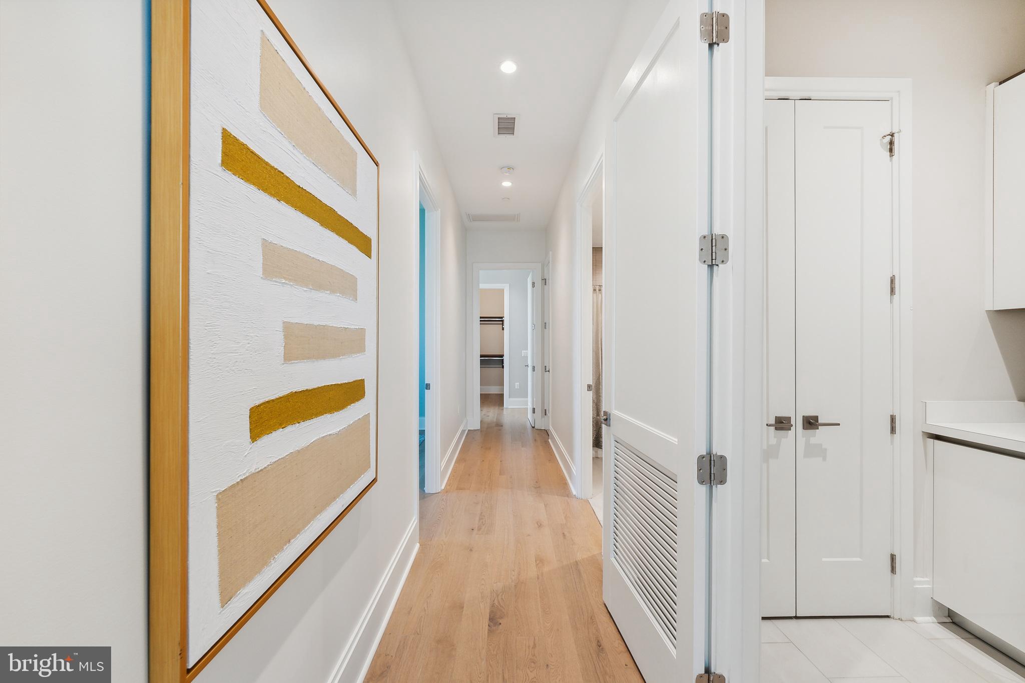 TYSONS CORNER - Residential