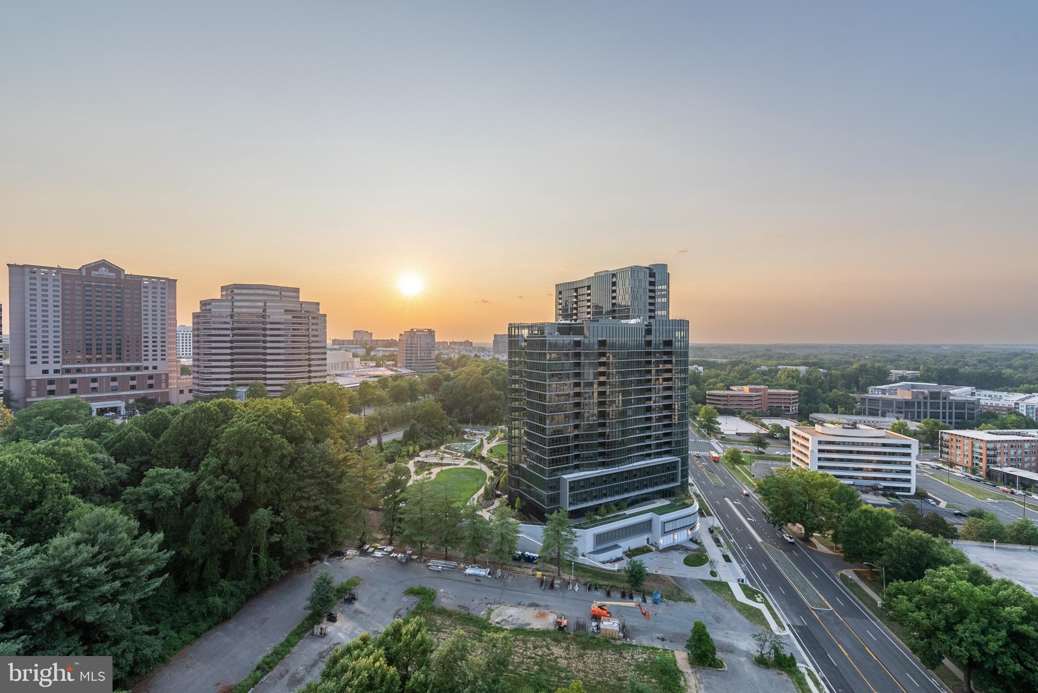 TYSONS CORNER - Residential