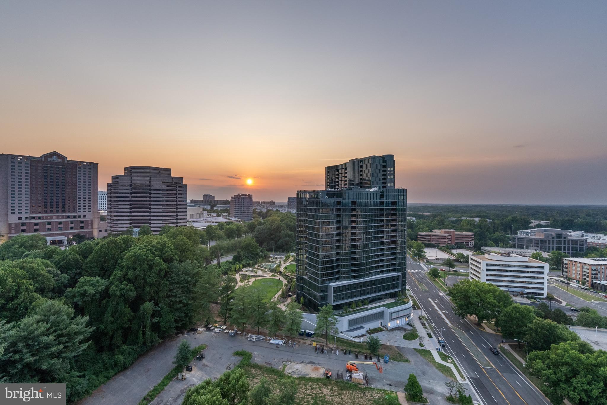 TYSONS CORNER - Residential
