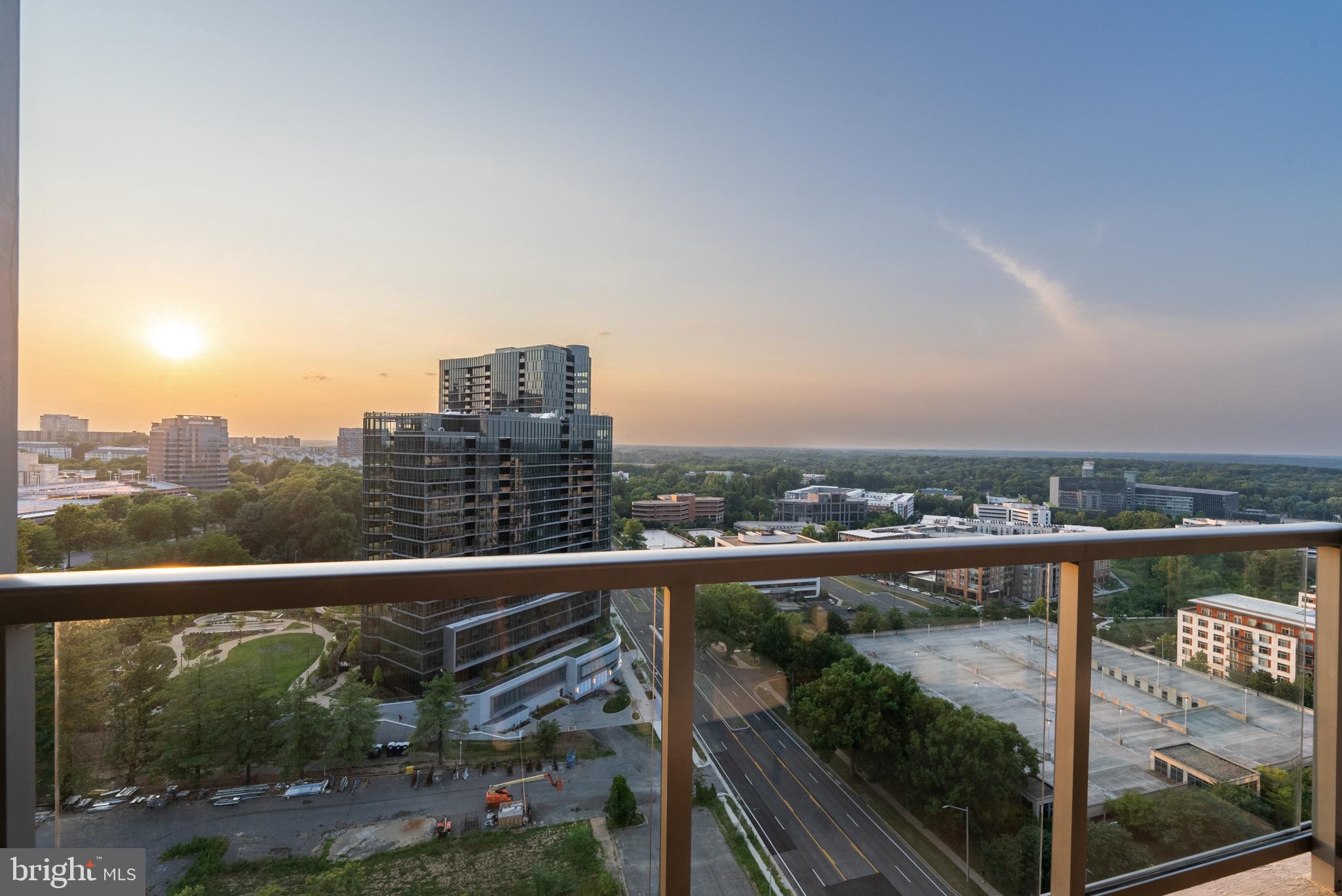 TYSONS CORNER - Residential